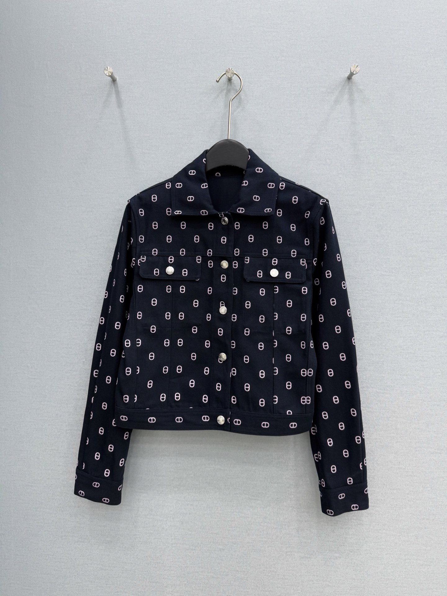 🛒𝐍𝐄𝐖 · 𝟐𝟎𝟐5/爆款现货【原单品质】Her*｜ 2025新品印花牛仔外套 定制YB进口材质 质感