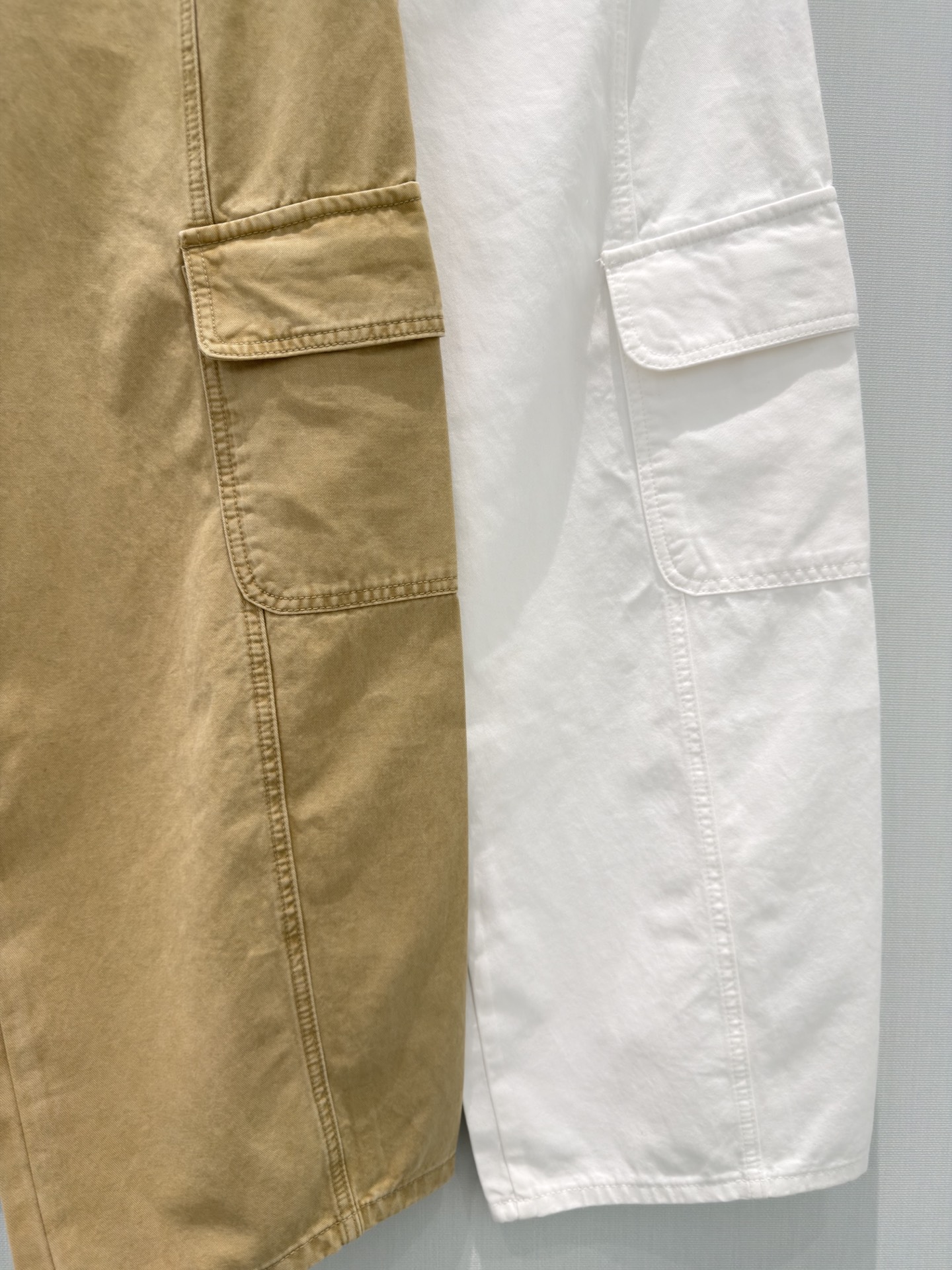 🛒𝐍𝐄𝐖 · 𝟐𝟎𝟐6/爆款现货原创 设计师｜双口袋工装式牛仔裤采用高端定制面料，牛仔穿起来非常舒适，常