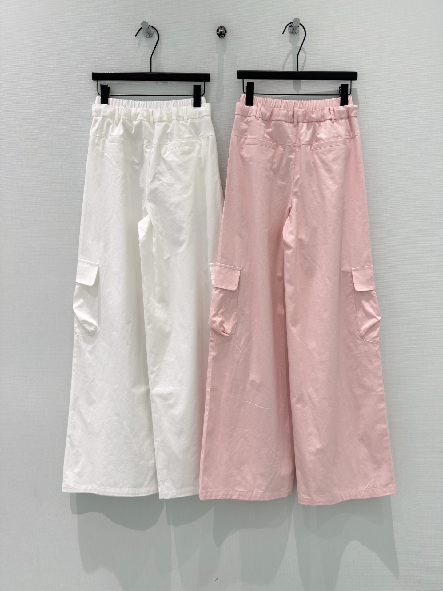 🛒𝐍𝐄𝐖 · 𝟐𝟎𝟐6/爆款现货【春夏上新】设计师原创｜抽绳工装式阔腿休闲裤颜色百搭高级 定制版型尽显高