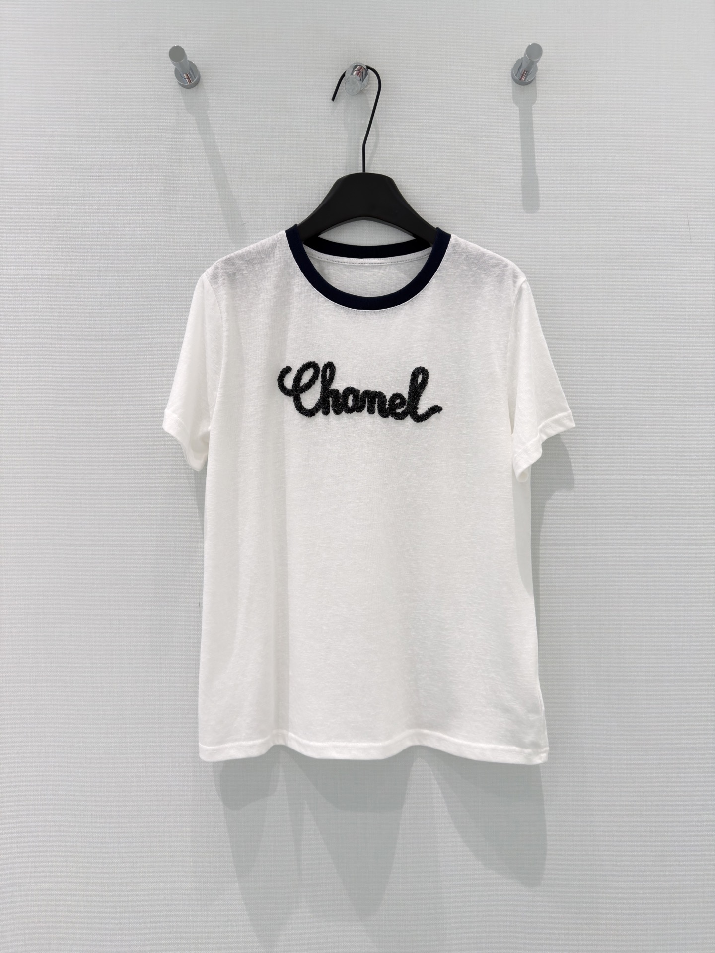 🛒𝐍𝐄𝐖 · 𝟐𝟎𝟐6/爆款现货【春夏上新】 设计师小众｜中古风2026新款珠片刺绣短袖T恤进口断缩丝麻