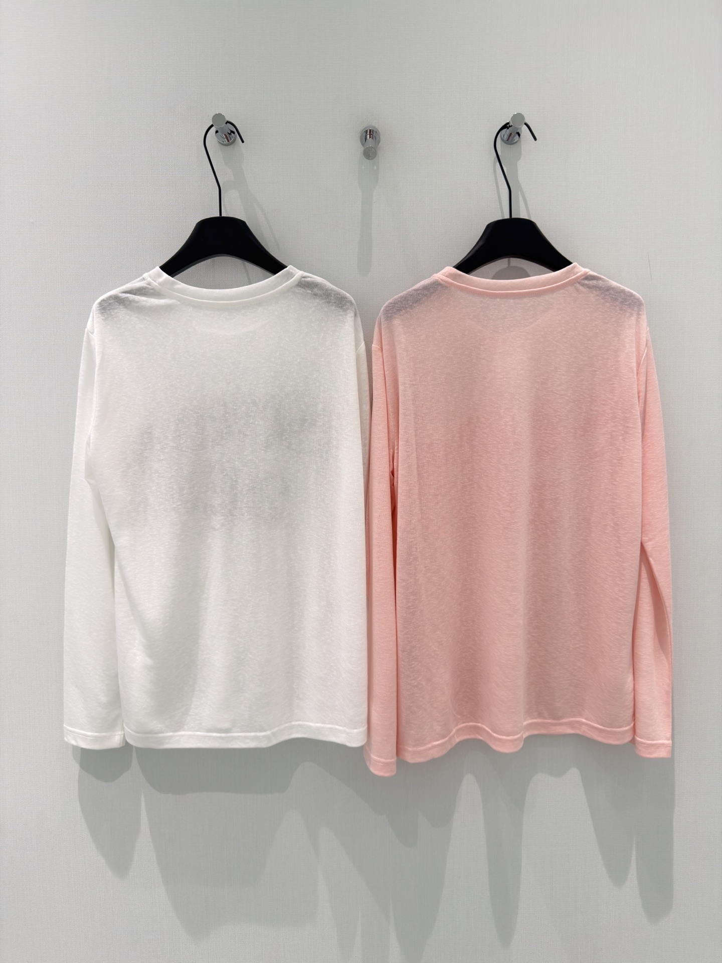 🛒𝐍𝐄𝐖 · 𝟐𝟎𝟐6/爆款现货【春夏上新】 设计师小众｜2026新款长袖来赛尔防晒T恤高端订制面料，百