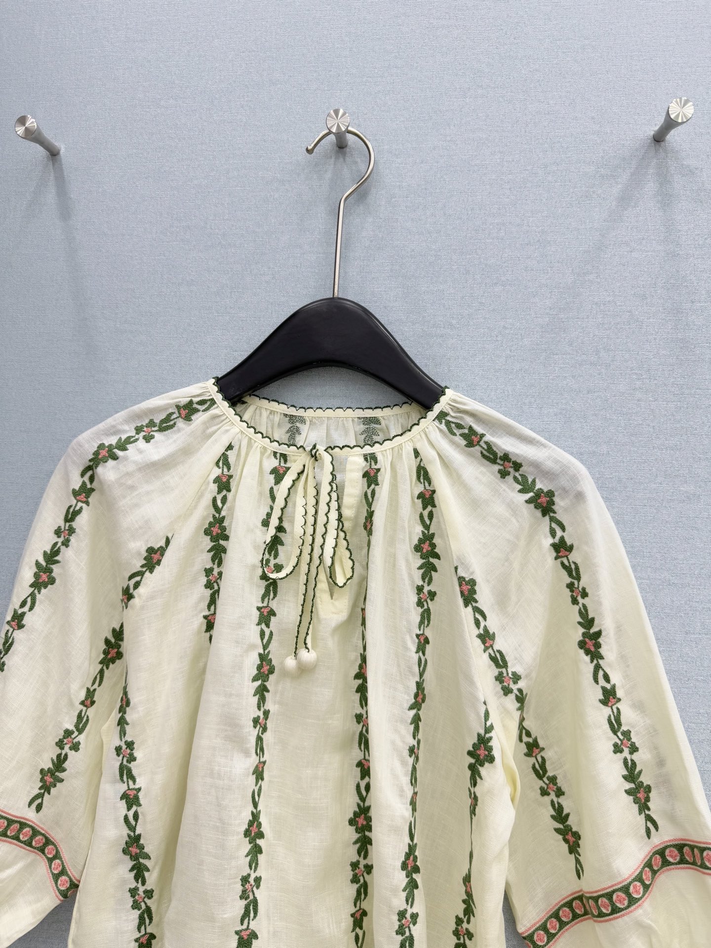 🛒𝐍𝐄𝐖 · 𝟐𝟎𝟐6/爆款现货原单品质 小众*｜2026新品立体刺绣棉麻衬衫精致版型，高级肌理细腻 极