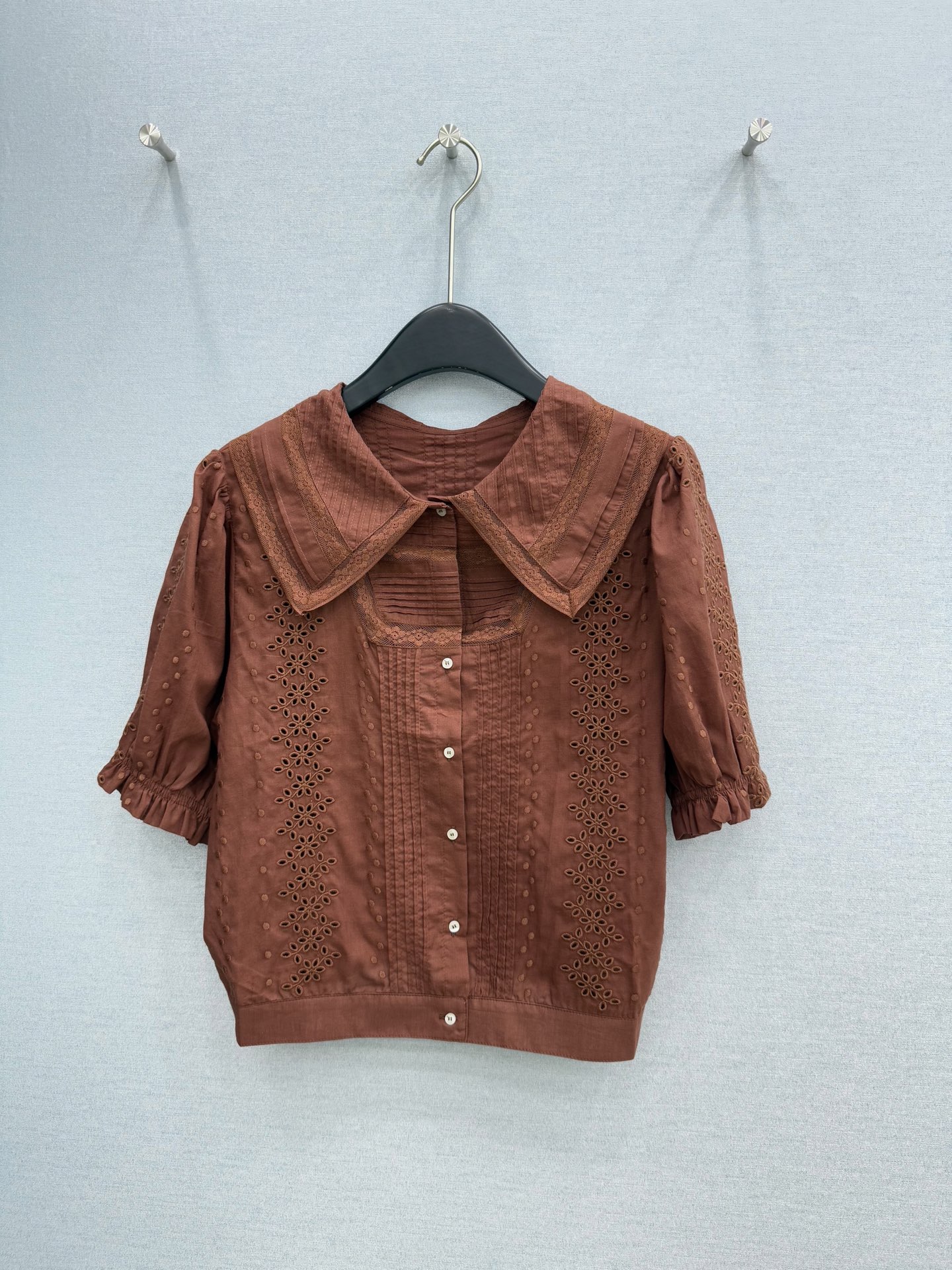 🛒𝐍𝐄𝐖 · 𝟐𝟎𝟐6/爆款现货原单品质 小众*｜2026新品蕾丝拼接衬衫精致版型，高级肌理细腻 极简主