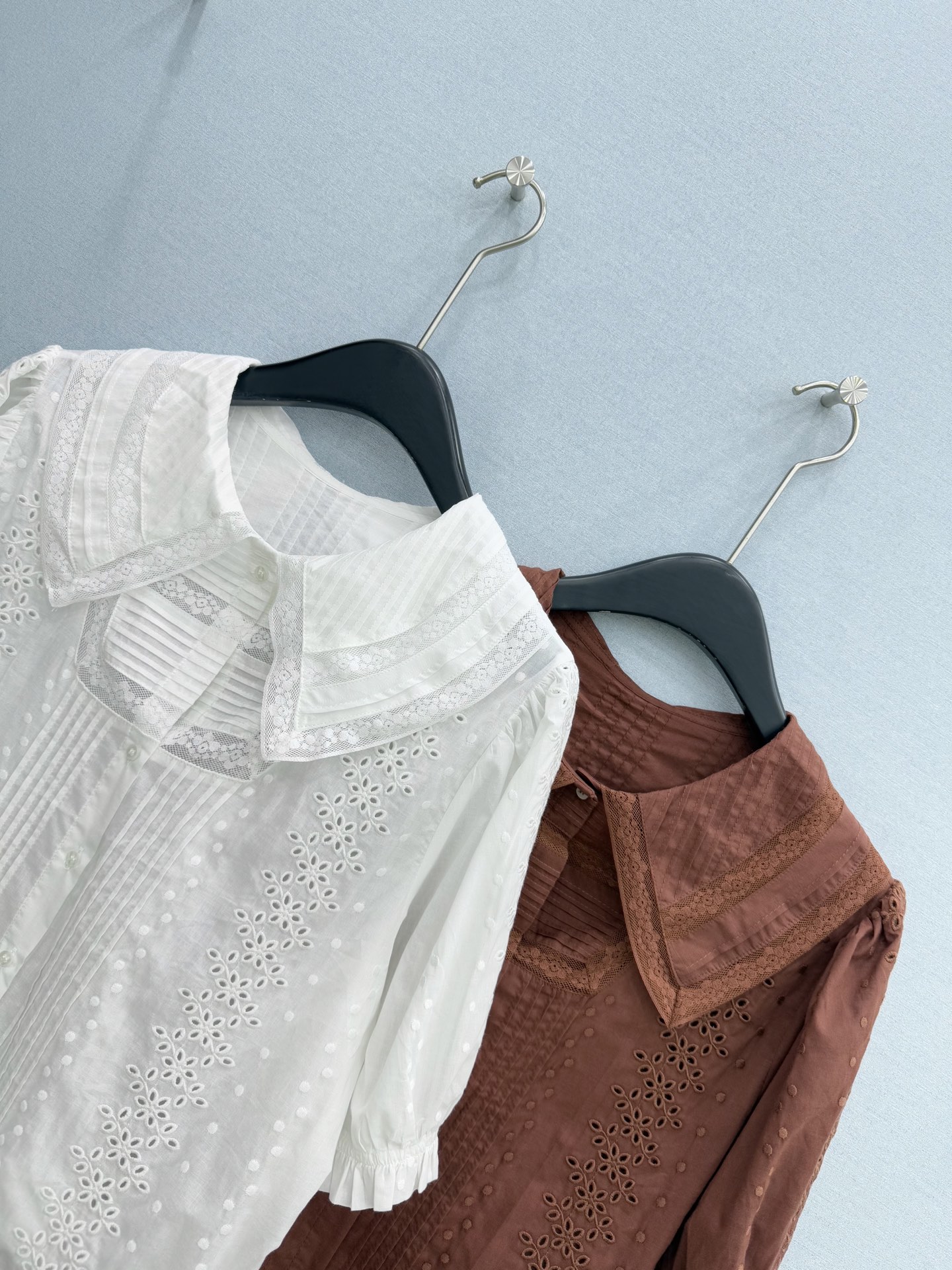 🛒𝐍𝐄𝐖 · 𝟐𝟎𝟐6/爆款现货原单品质 小众*｜2026新品蕾丝拼接衬衫精致版型，高级肌理细腻 极简主