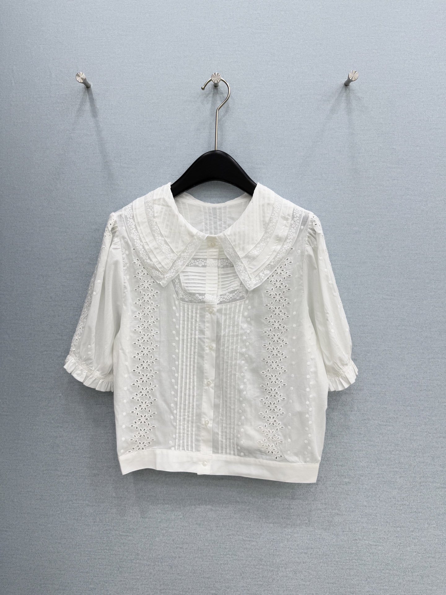 🛒𝐍𝐄𝐖 · 𝟐𝟎𝟐6/爆款现货原单品质 小众*｜2026新品蕾丝拼接衬衫精致版型，高级肌理细腻 极简主