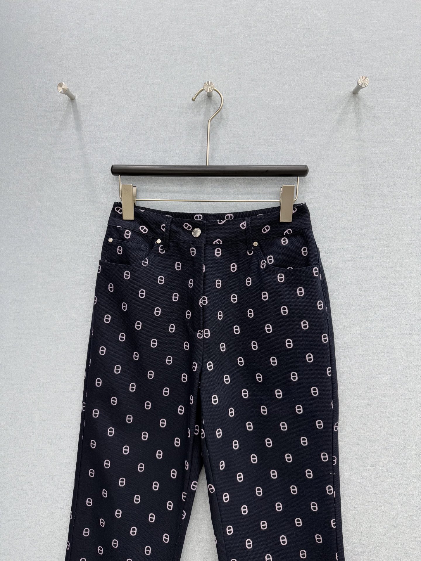 🛒𝐍𝐄𝐖 · 𝟐𝟎𝟐5/爆款现货【原单品质】Her*｜ 2025新品印花牛仔裤定制YB进口材质 质感舒适