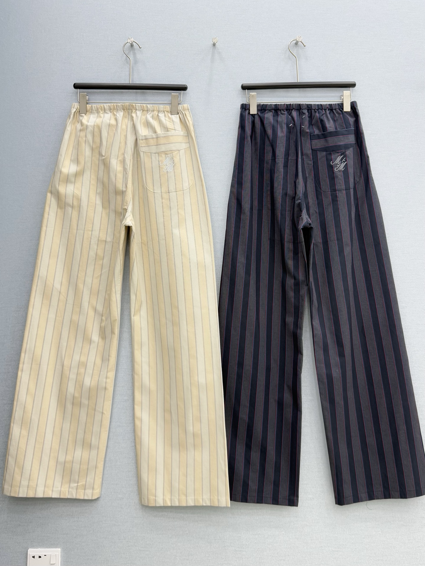 🛒𝐍𝐄𝐖 · 𝟐𝟎𝟐6/爆款现货【原单品质】MM6*｜ 2026新品色织条纹棉质休闲裤定制YB进口材质 