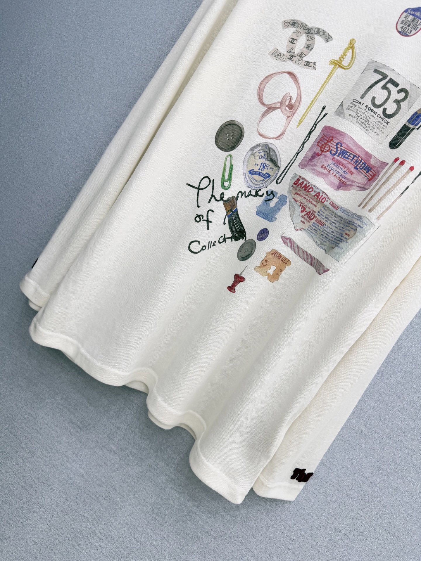 🛒𝐍𝐄𝐖 · 𝟐𝟎𝟐6/爆款现货【春夏上新】 设计师小众｜2026新款印花刺绣防晒长袖T恤高订面料，百搭