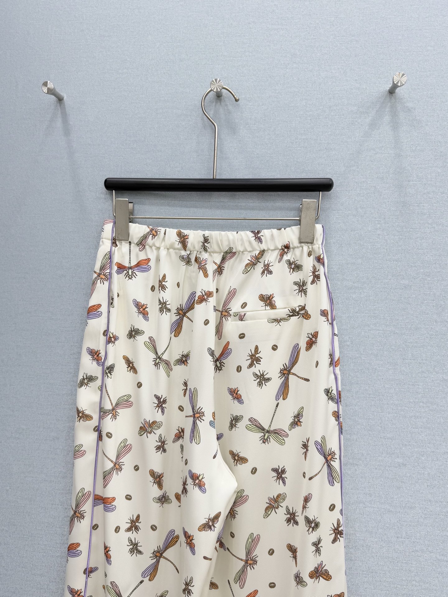 🛒𝐍𝐄𝐖 · 𝟐𝟎𝟐6/爆款现货原创 设计师｜26新款抽绳印花休闲裤颜色百搭高级 定制面料尽显高级随意感