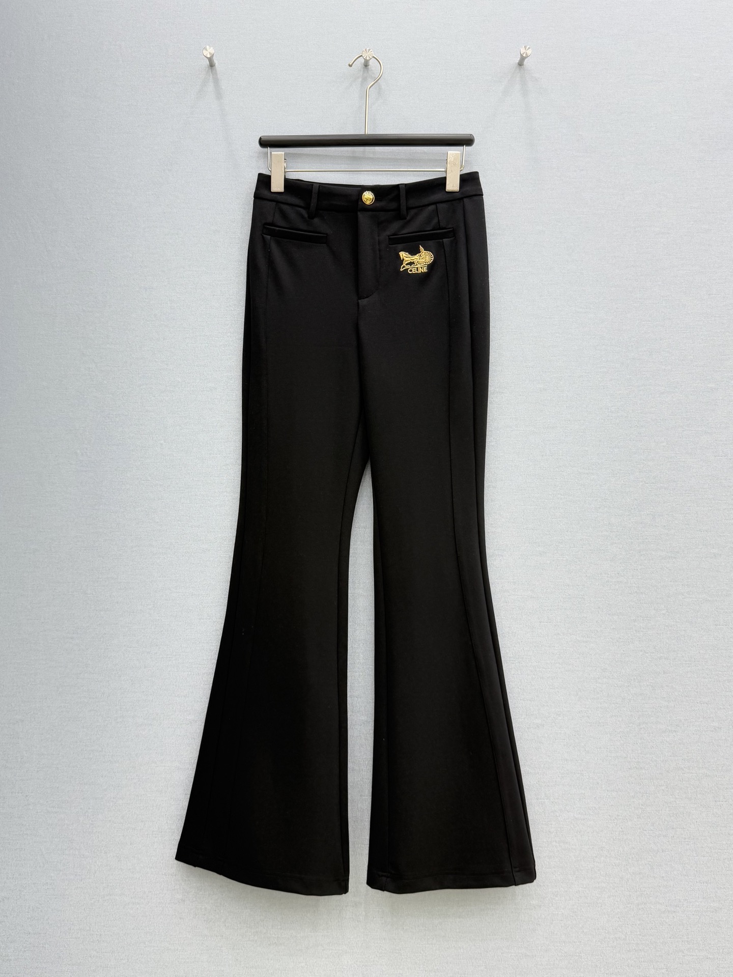 🛒𝐍𝐄𝐖 · 𝟐𝟎𝟐6/爆款现货原单品质 Celi*｜26新品大喇叭休闲裤经典版型 黑金高端设计 大工厂