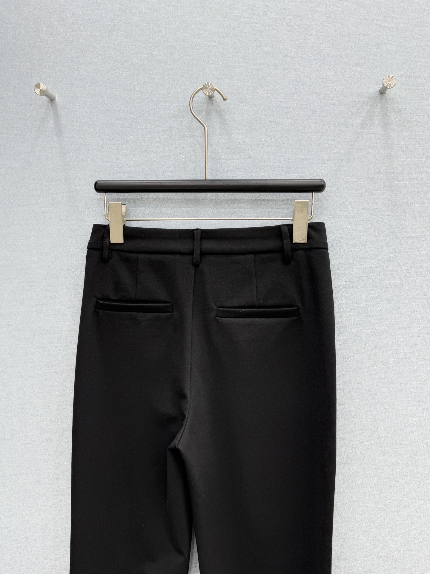 🛒𝐍𝐄𝐖 · 𝟐𝟎𝟐6/爆款现货原单品质 Celi*｜26新品大喇叭休闲裤经典版型 黑金高端设计 大工厂