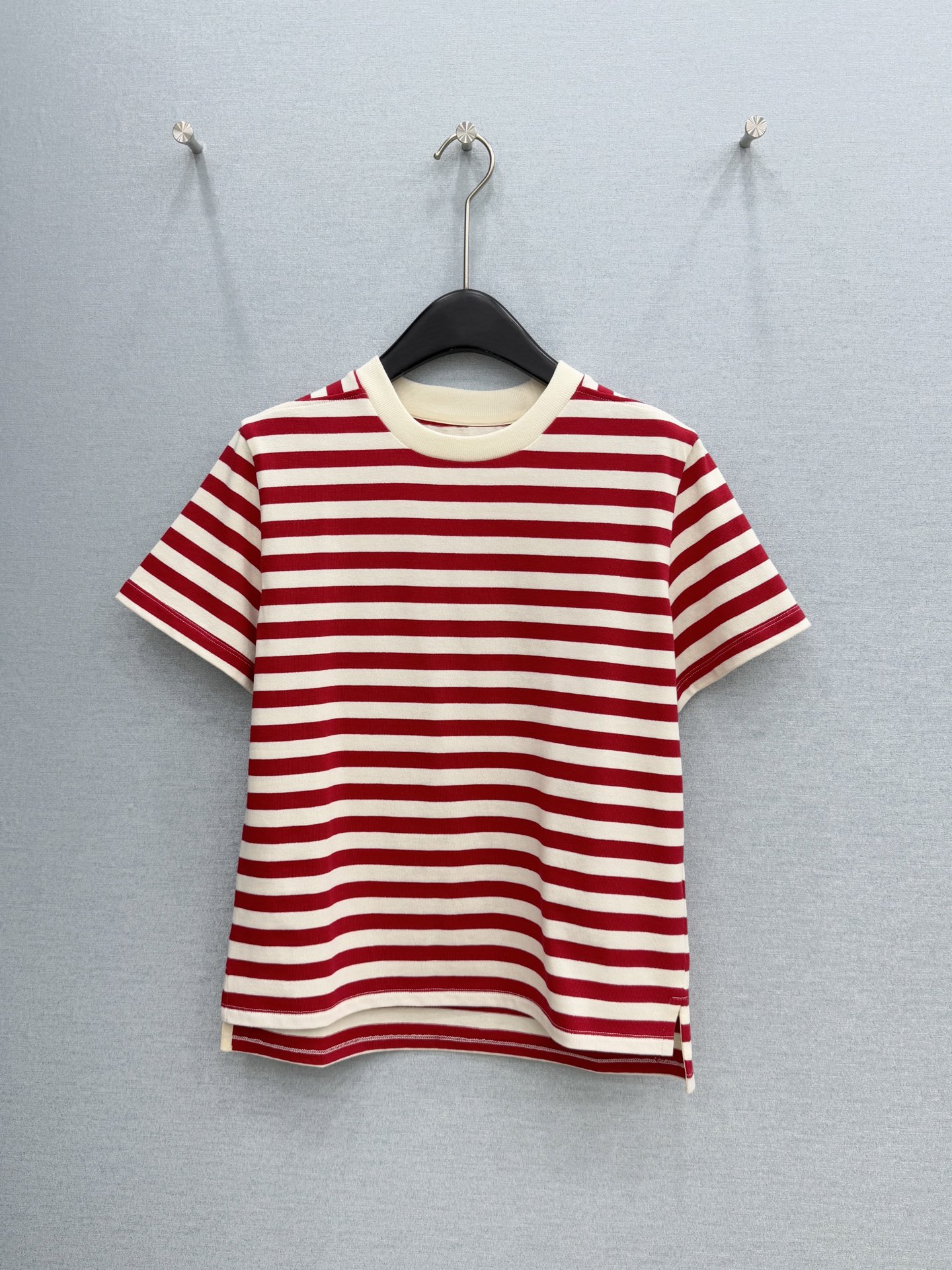 26夏季新品 经典条纹半袖🚢面料：100%棉领口：97%棉 3%锦纶 🚢经典圆领+落肩版型，适配各种身形