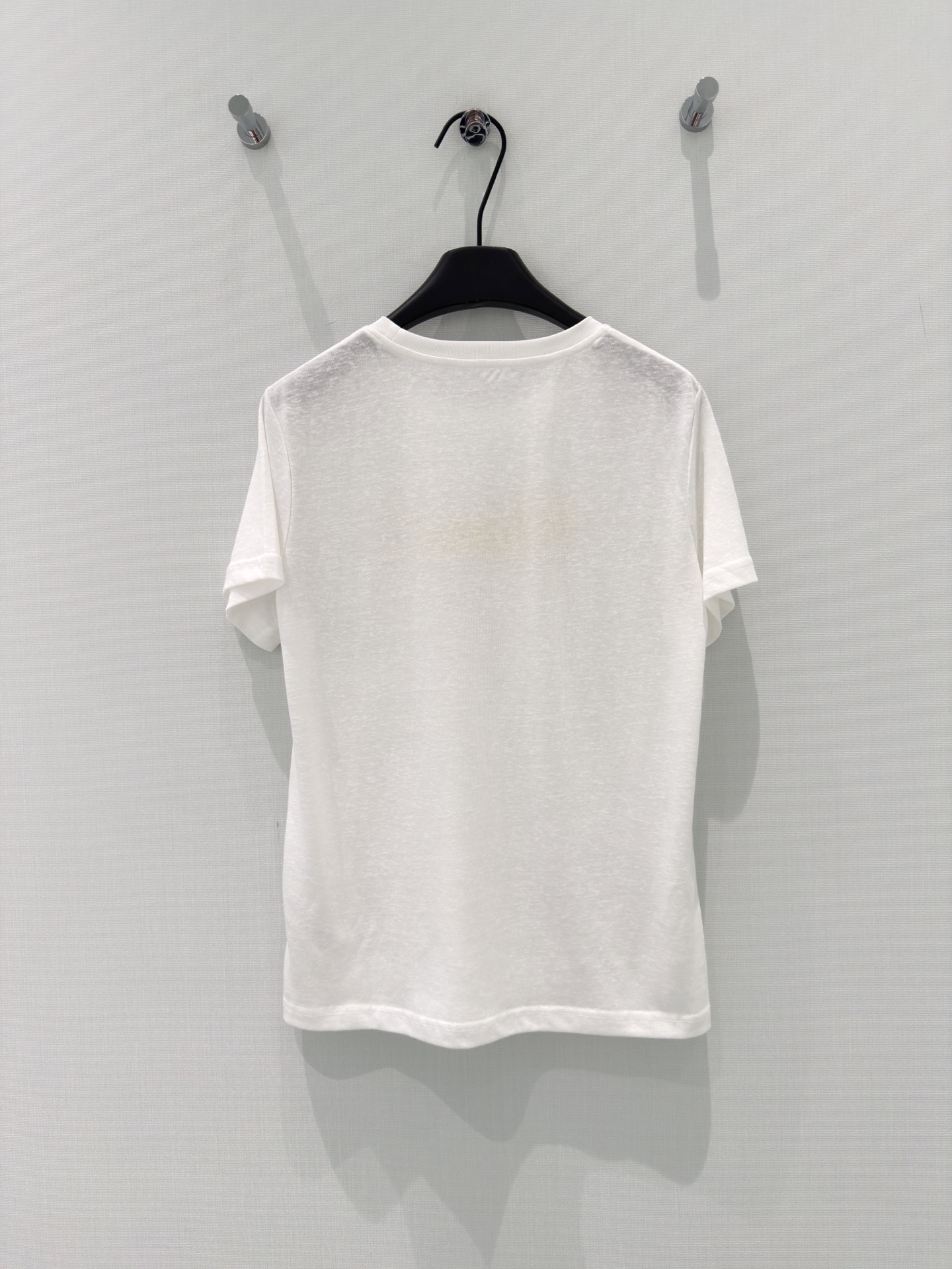 🛒𝐍𝐄𝐖 · 𝟐𝟎𝟐6/爆款现货【春夏上新】 设计师小众｜中古风2026新款刺绣短袖T恤进口断缩丝麻感棉