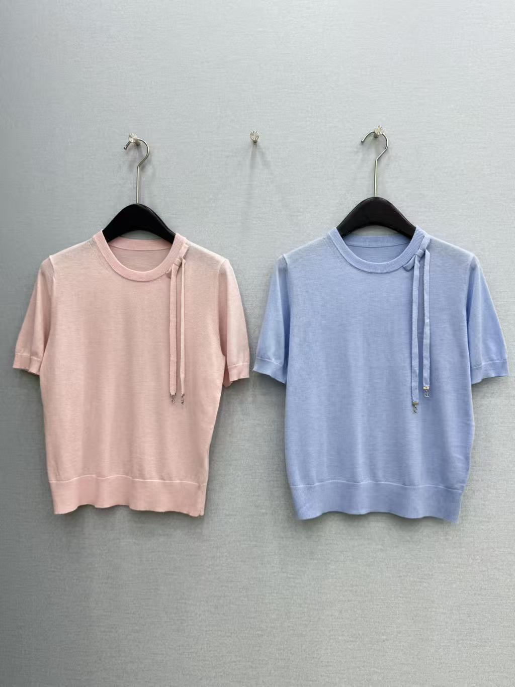 🛒𝐍𝐄𝐖 · 𝟐𝟎𝟐6/爆款现货【原单品质】 小众｜26新品蝴蝶结针织衫王炸单品，精致常规版型上身巨显瘦