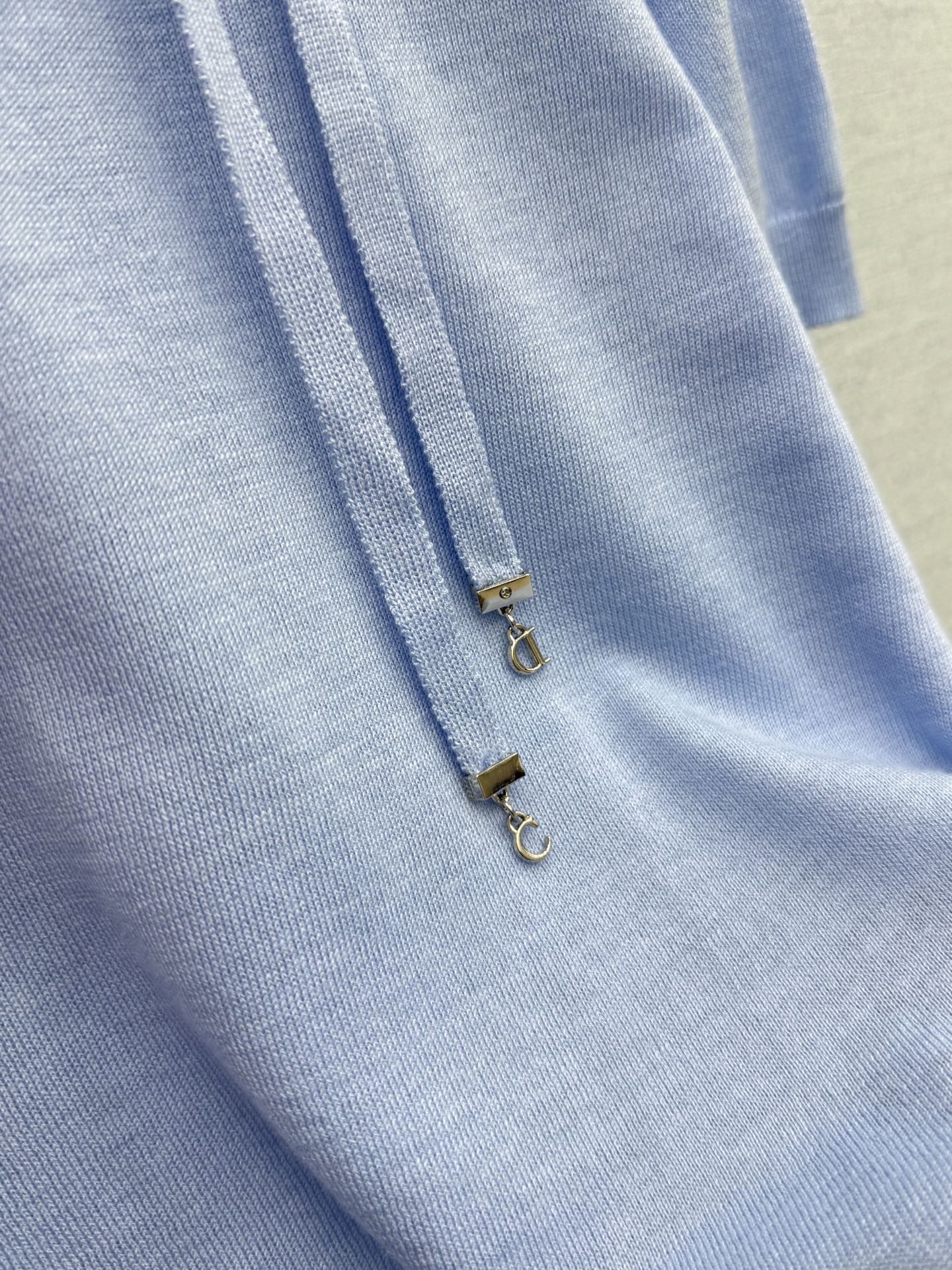 🛒𝐍𝐄𝐖 · 𝟐𝟎𝟐6/爆款现货【原单品质】 小众｜26新品蝴蝶结针织衫王炸单品，精致常规版型上身巨显瘦