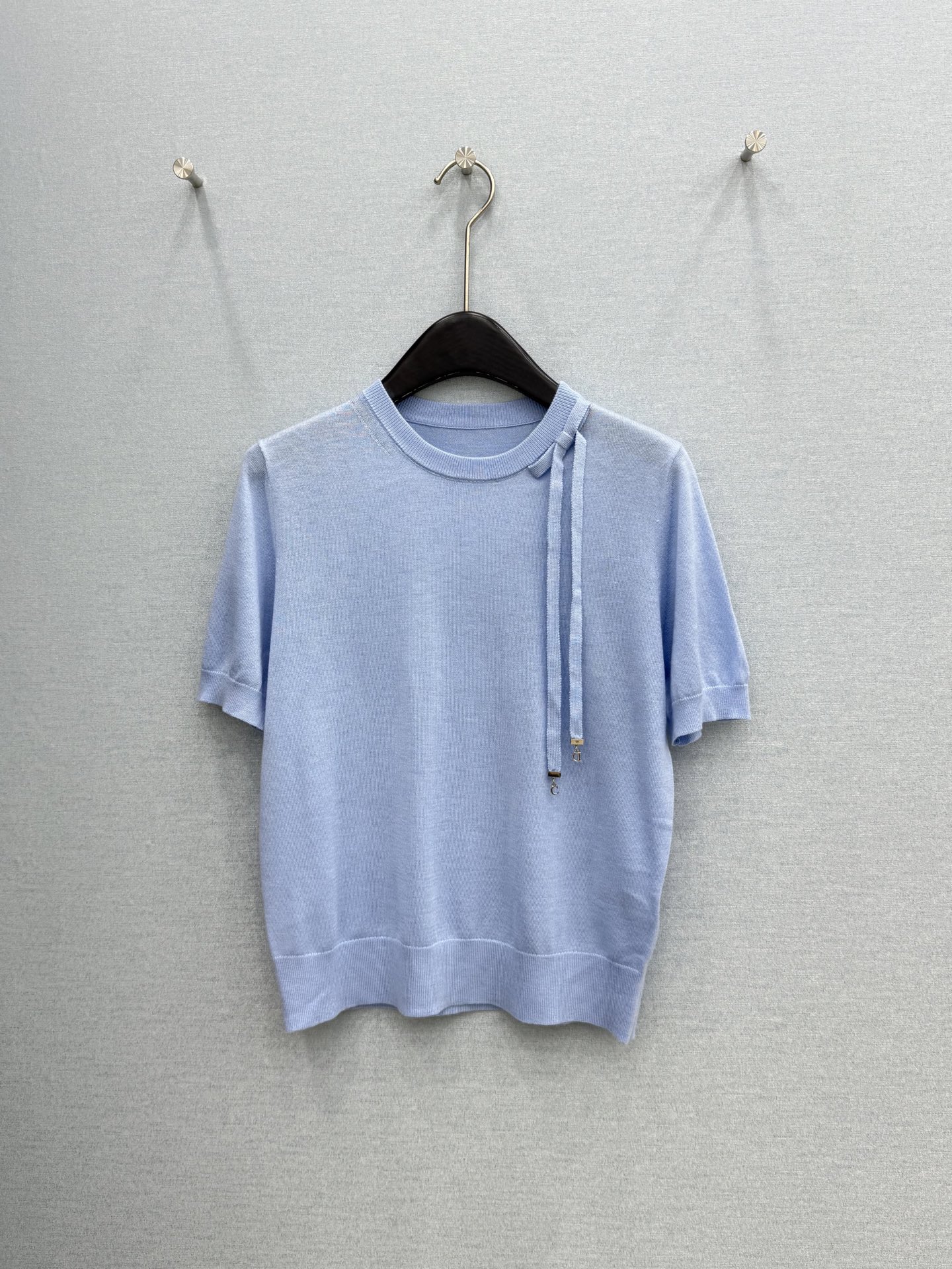 🛒𝐍𝐄𝐖 · 𝟐𝟎𝟐6/爆款现货【原单品质】 小众｜26新品蝴蝶结针织衫王炸单品，精致常规版型上身巨显瘦