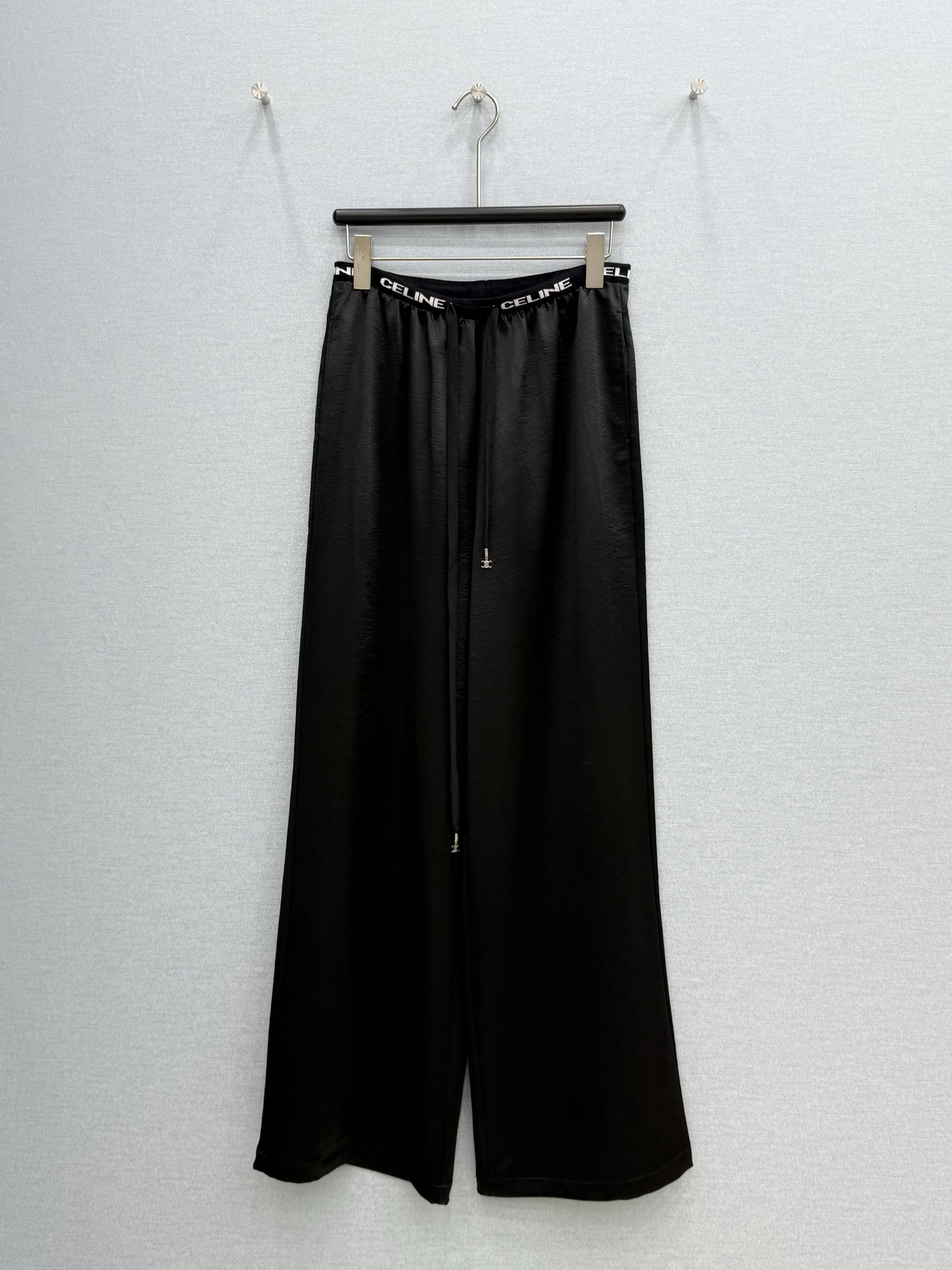 🛒𝐍𝐄𝐖 · 𝟐𝟎𝟐6/爆款现货原单高品质 Celi*｜26新款抽绳织带醋酸休闲裤颜色百搭高级 松紧腰包