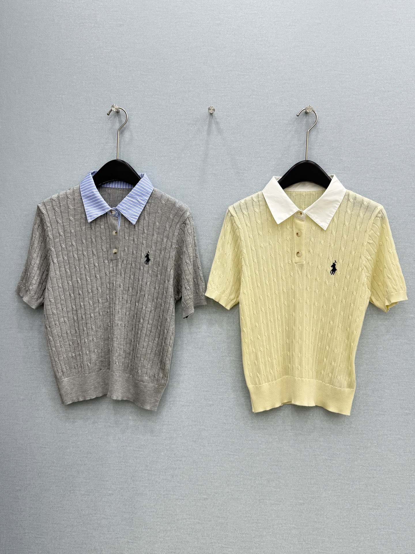 🛒𝐍𝐄𝐖 · 𝟐𝟎𝟐6/爆款现货【原单品质】 小众｜26新品翻领撞色针织衫王炸单品，精致常规版型上身巨显
