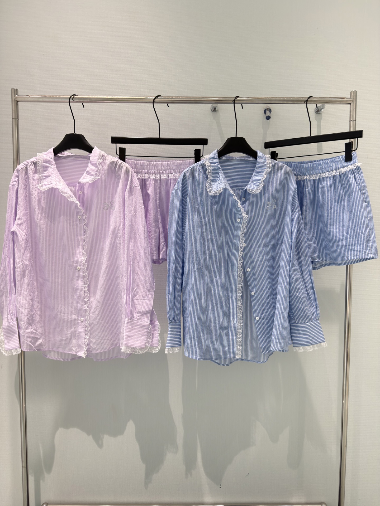 🛒𝐍𝐄𝐖 · 𝟐𝟎𝟐6/爆款现货【春夏上新】设计师｜26新品重工苎麻系列衬衫短裤套装！高端定制烫钻衬衫，