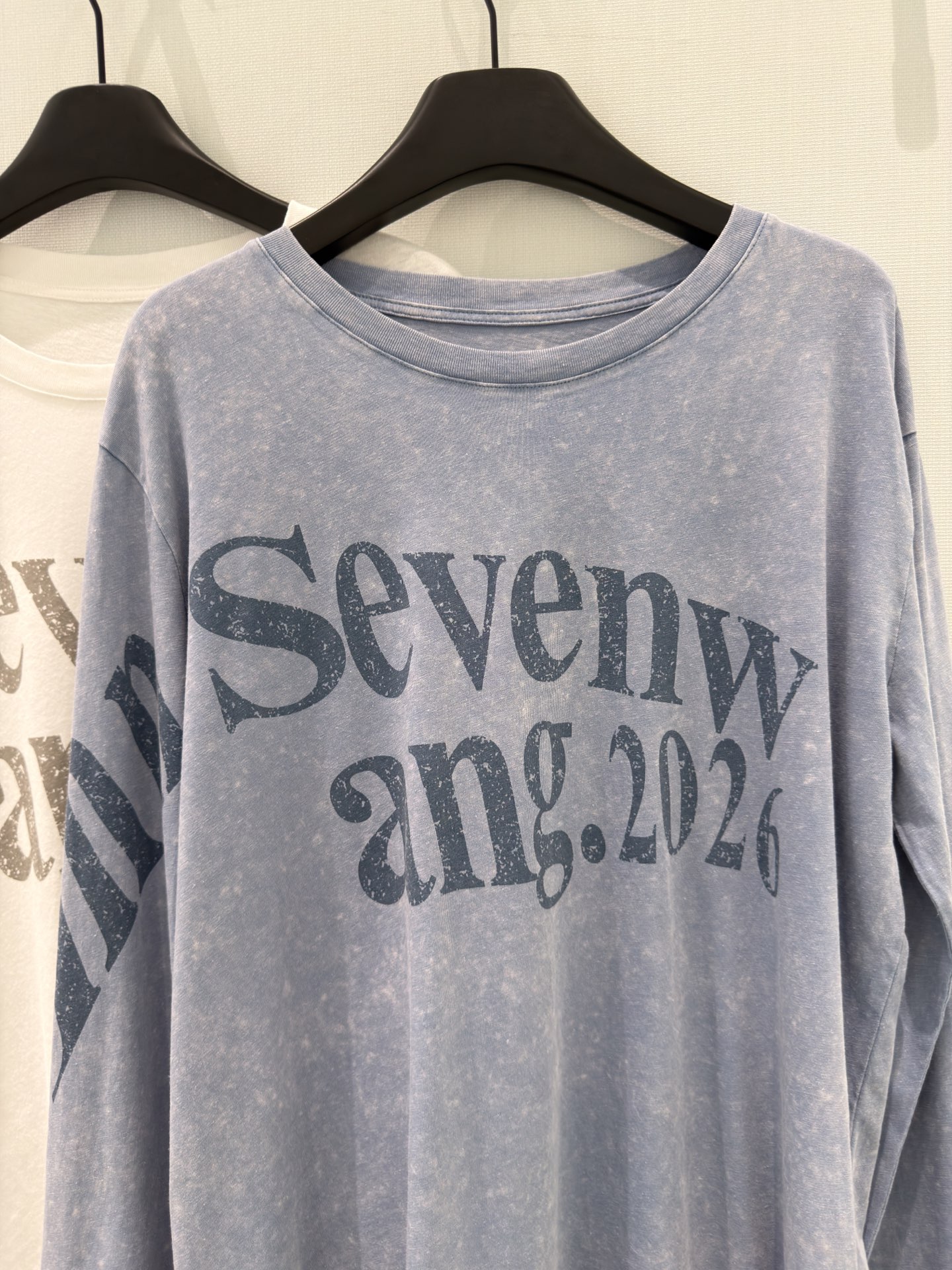 🛒𝐍𝐄𝐖 · 𝟐𝟎𝟐6/爆款现货【春夏上新】 设计师小众｜2026新款长袖棉麻印花字母防晒T恤高端订制面
