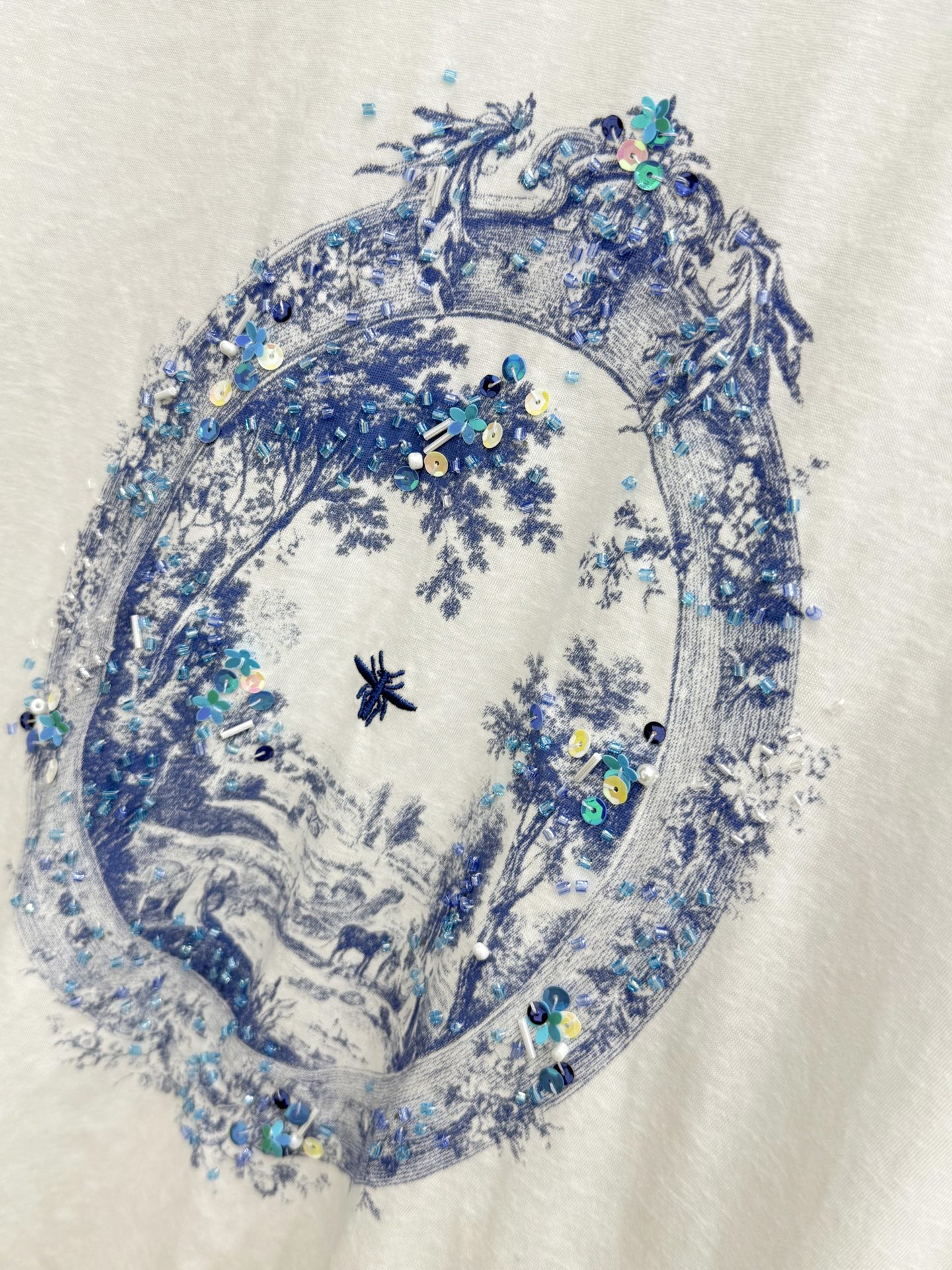 🛒𝐍𝐄𝐖 · 𝟐𝟎𝟐6/爆款现货原单品质 小众*｜精致印花订珠短袖T恤高订面料 亲肤透气舒适标志性字母图
