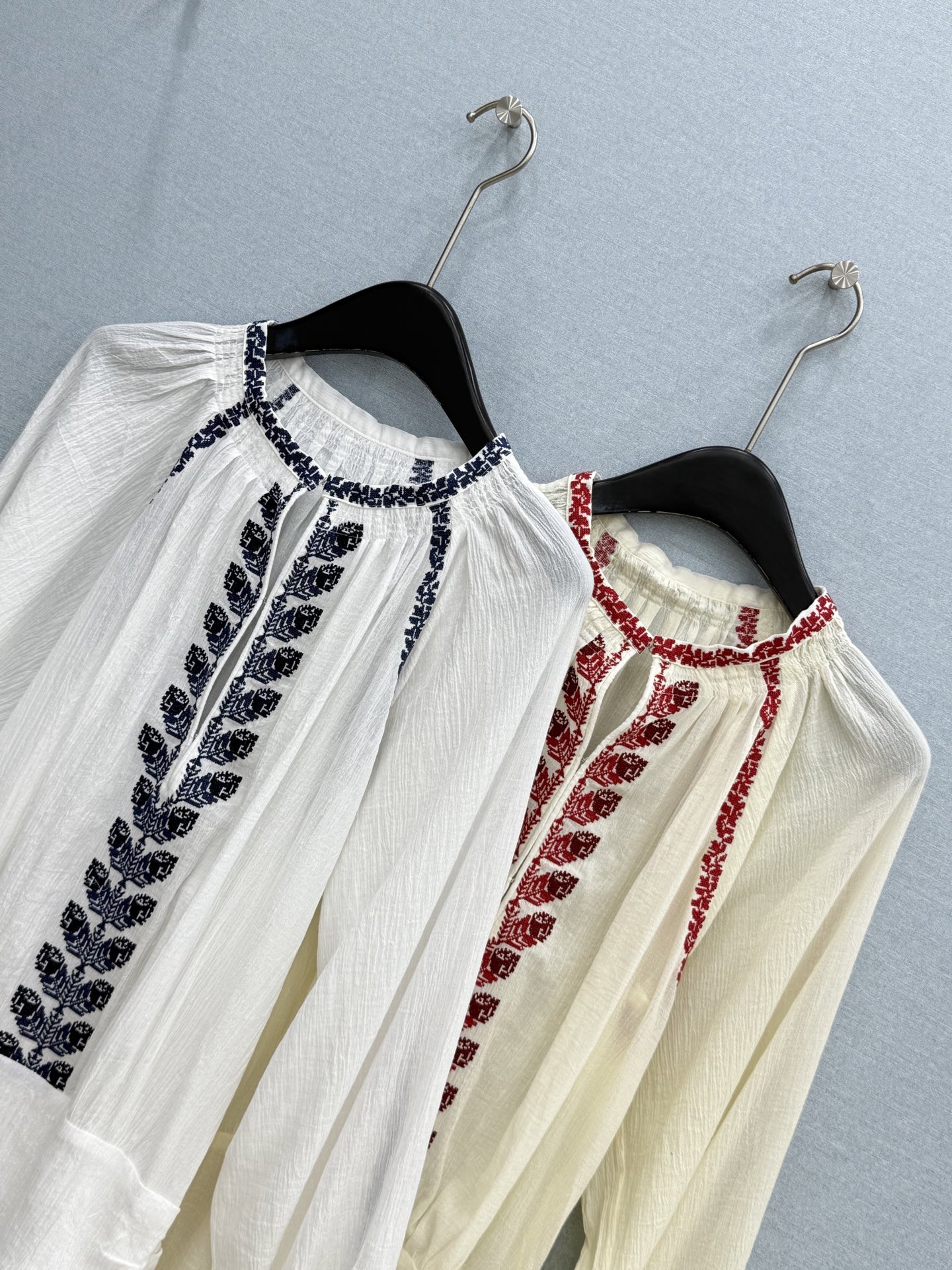 🛒𝐍𝐄𝐖 · 𝟐𝟎𝟐6/爆款现货原单品质 小众*｜2026新品波西米亚撞色刺绣包臀连衣裙高端设计 高级肌