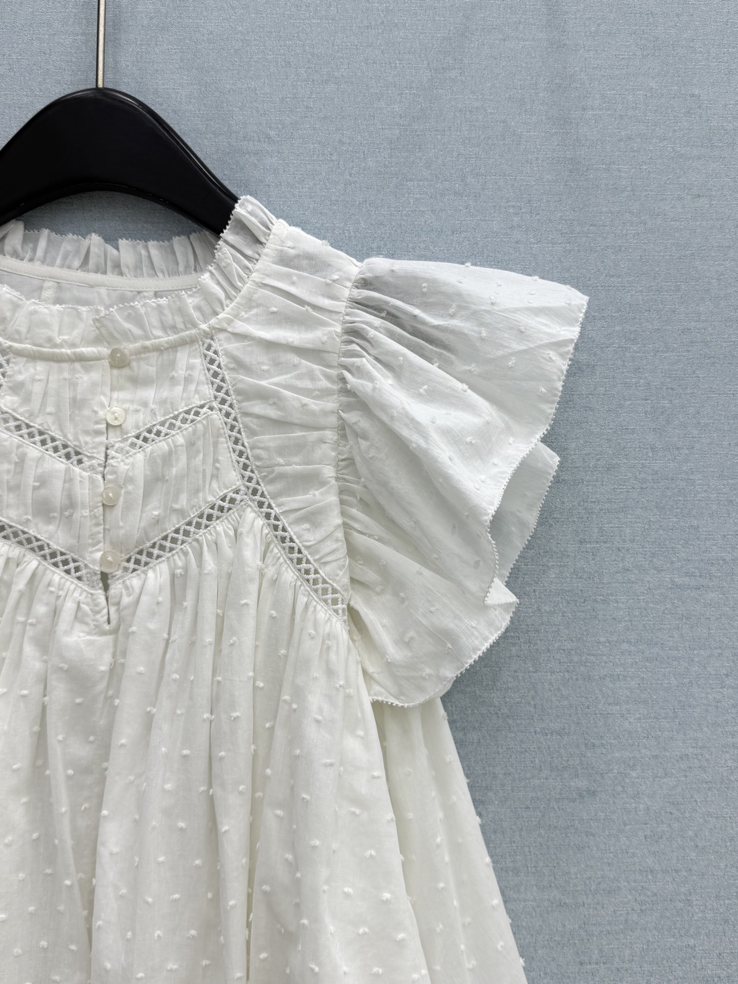 🛒𝐍𝐄𝐖 · 𝟐𝟎𝟐6/爆款现货原单品质 小众*｜2026新品飞飞袖衬衫高端设计 高级肌理细腻 极简主义
