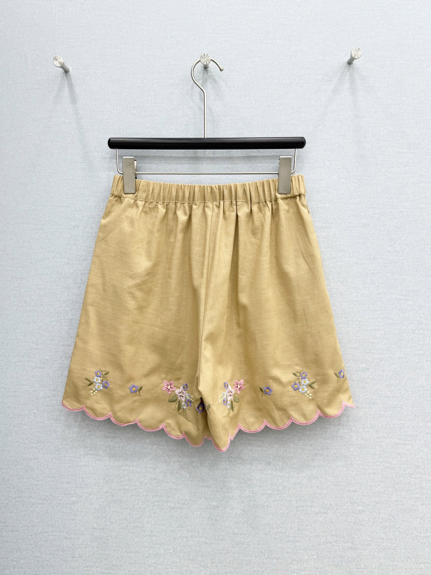 🛒𝐍𝐄𝐖 · 𝟐𝟎𝟐6/爆款现货原单品质 小众*｜2026新品重工刺绣短裤高端设计 高级肌理细腻 极简主