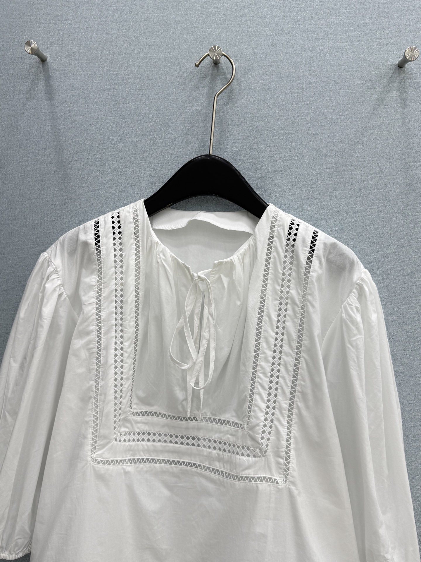 🛒𝐍𝐄𝐖 · 𝟐𝟎𝟐6/爆款现货原单品质 拉夫*｜2026新品镂空刺绣衬衫精致版型，高级肌理细腻 极简主