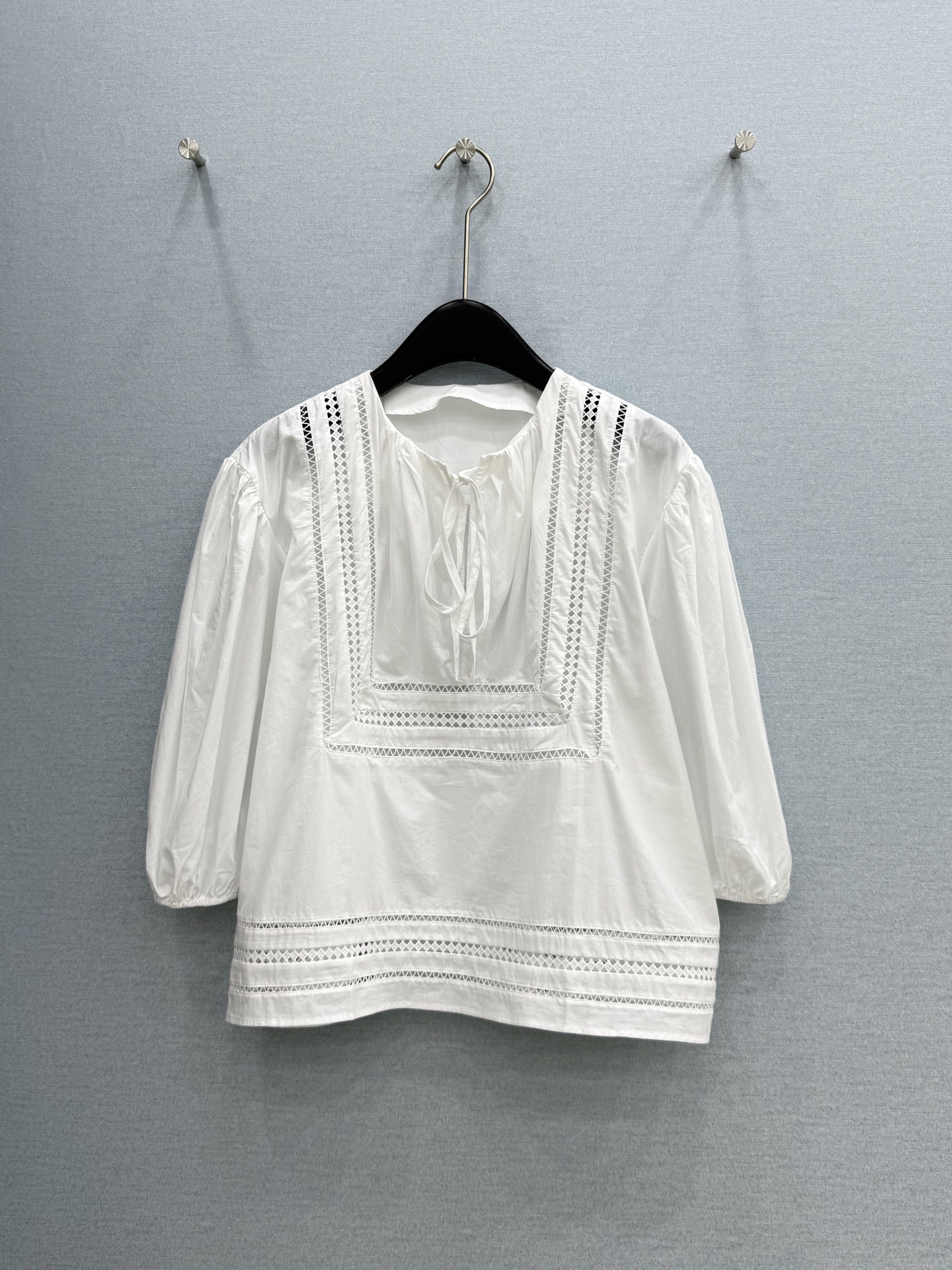 🛒𝐍𝐄𝐖 · 𝟐𝟎𝟐6/爆款现货原单品质 拉夫*｜2026新品镂空刺绣衬衫精致版型，高级肌理细腻 极简主