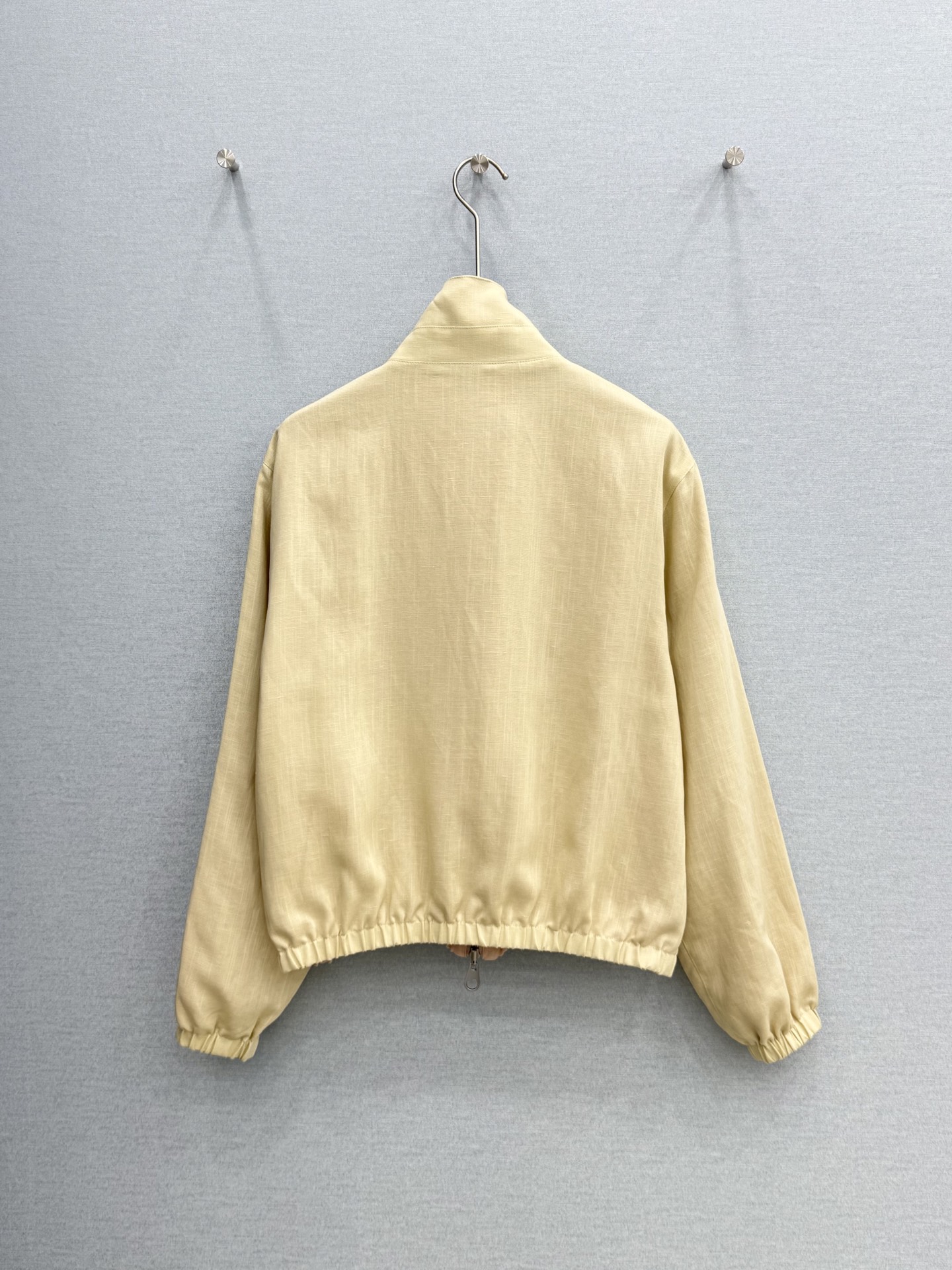 🛒𝐍𝐄𝐖 · 𝟐𝟎𝟐6/爆款现货原单品质 小众｜2026新品双面穿短款夹克外套精致版型，双拉链立领设计，