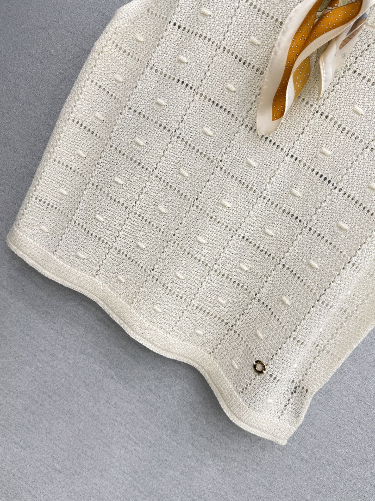 🛒𝐍𝐄𝐖 · 𝟐𝟎𝟐6/爆款现货高端订制 Lp ｜26新品丝巾装饰针织衫王炸单品，精致常规版型上身巨显瘦