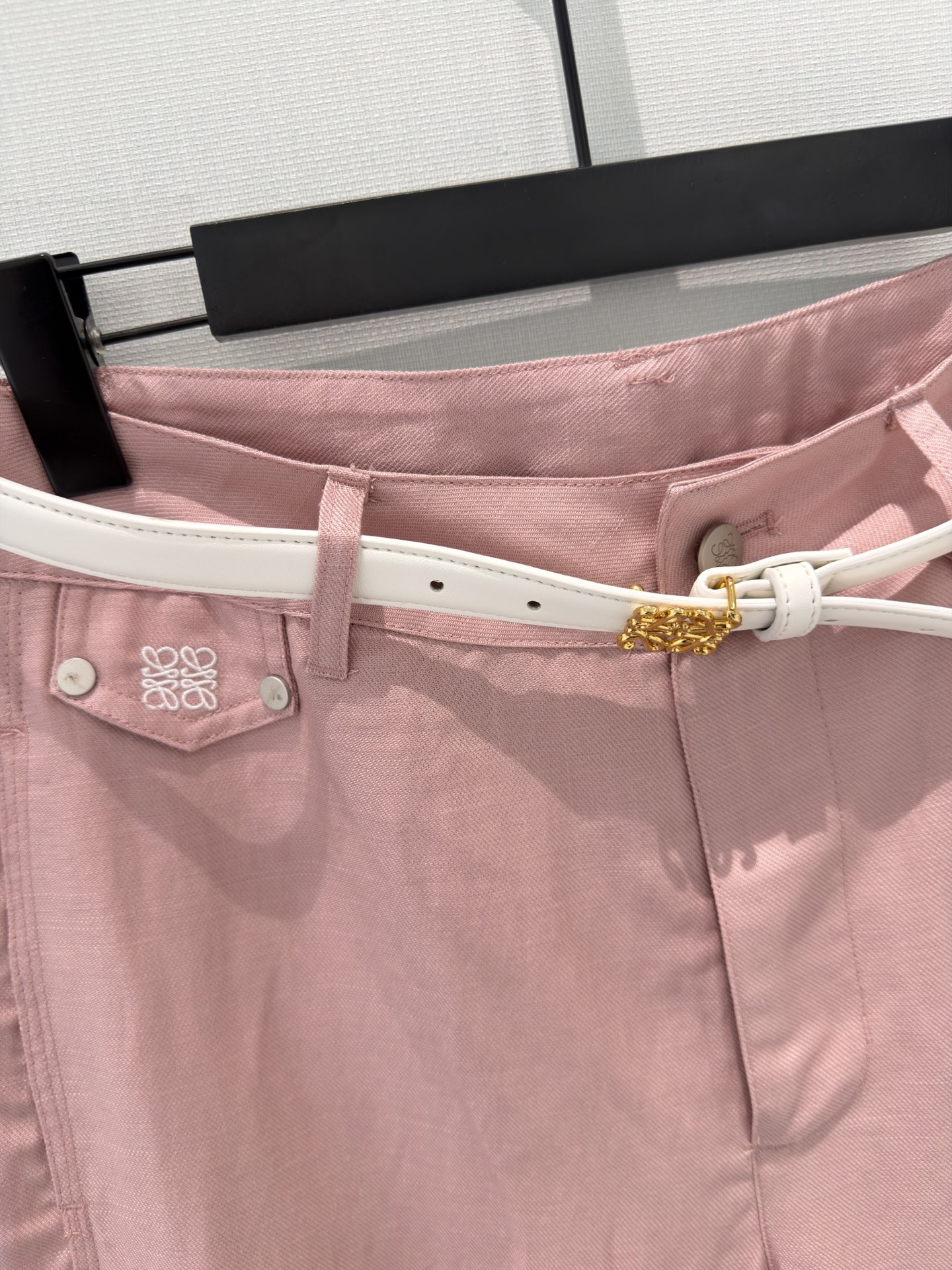 🛒𝐍𝐄𝐖 · 𝟐𝟎𝟐6/爆款现货【春夏上新】设计师｜26新品亚麻休闲裤高端定制腰带装饰 刺绣小盖袋长裤极