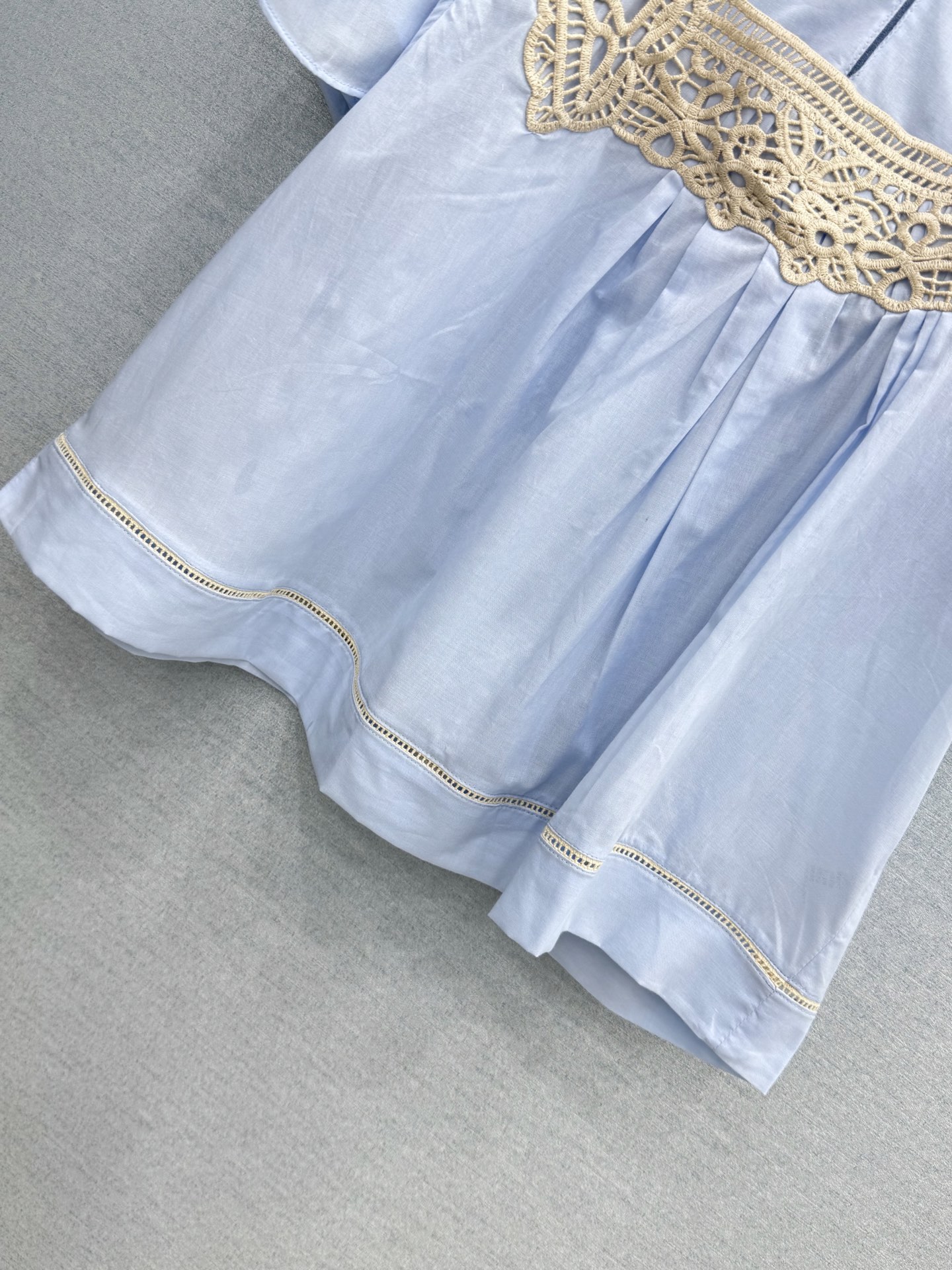🛒𝐍𝐄𝐖 · 𝟐𝟎𝟐6/爆款现货原单品质  小众*｜2026新品水溶拼接珊瑚绣衬衫精致版型，高级肌理细腻