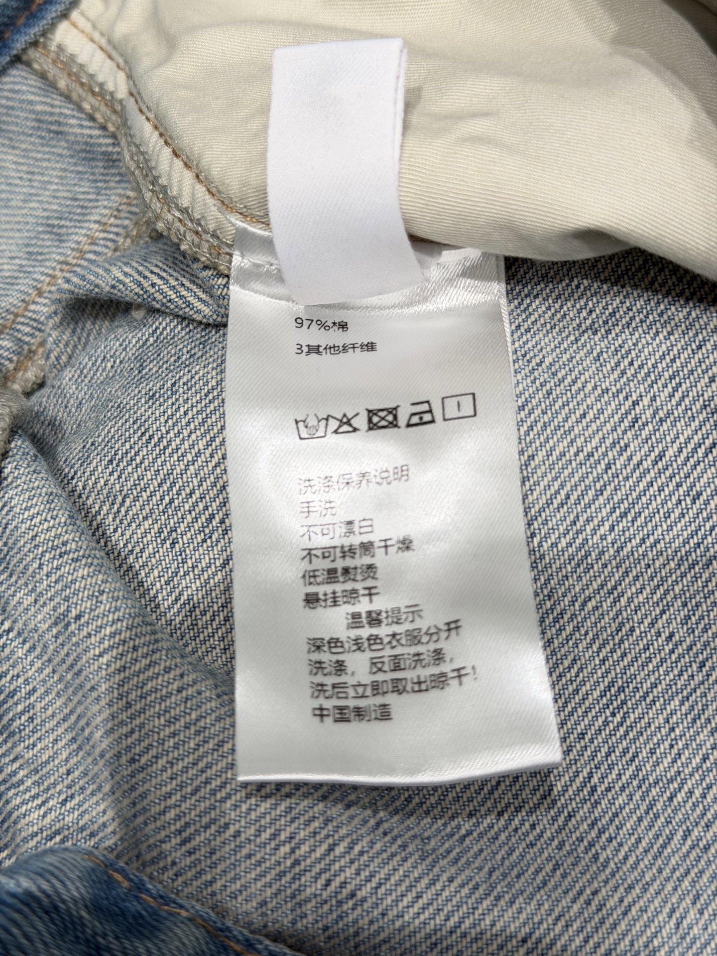 🛒𝐍𝐄𝐖 · 𝟐𝟎𝟐6/爆款现货设计师 原创｜工装双口袋牛仔中裤 闭眼入的单品 随便一搭都气质感爆棚 订