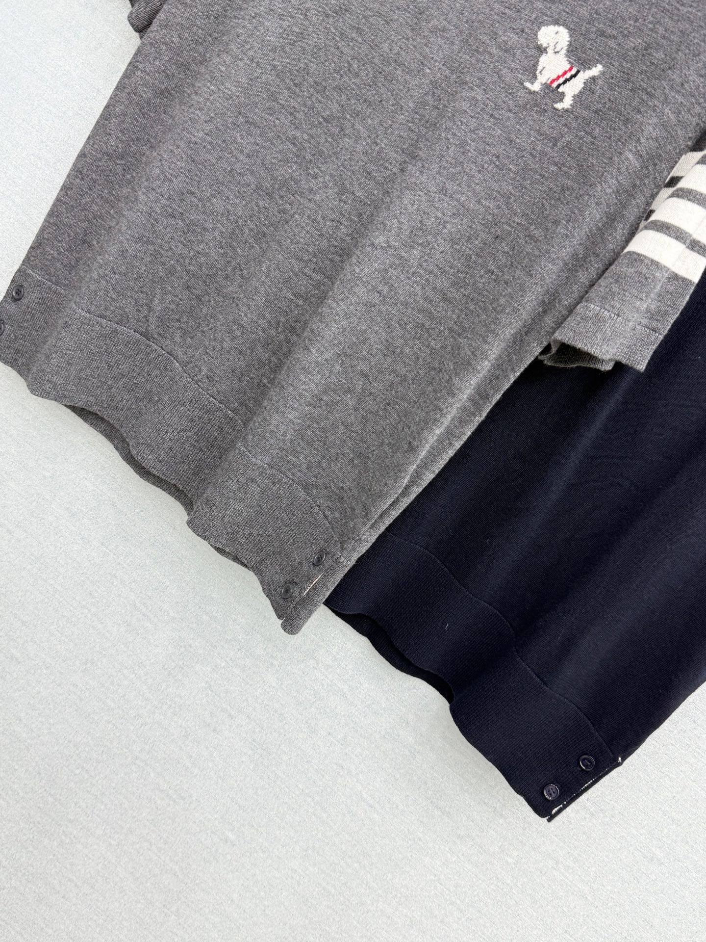 🛒𝐍𝐄𝐖 · 𝟐𝟎𝟐6/爆款现货原单品质  Tb｜26新品小马针织衫王炸单品，精致常规版型上身巨显瘦！定