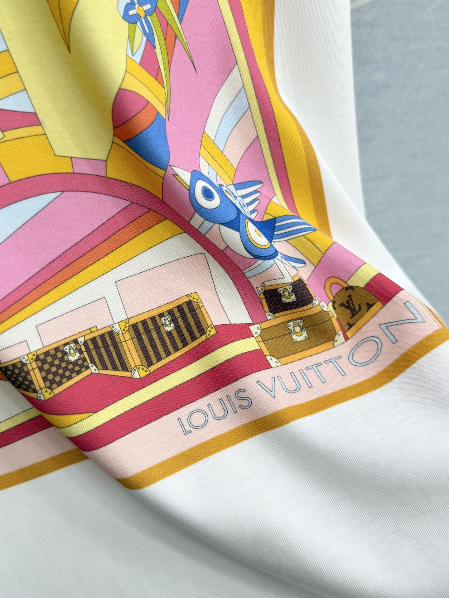 🛒𝐍𝐄𝐖 · 𝟐𝟎𝟐6/爆款现货【春夏上新】 Lv*｜2026新款印花T恤高订面料，百搭版型  ，上身的