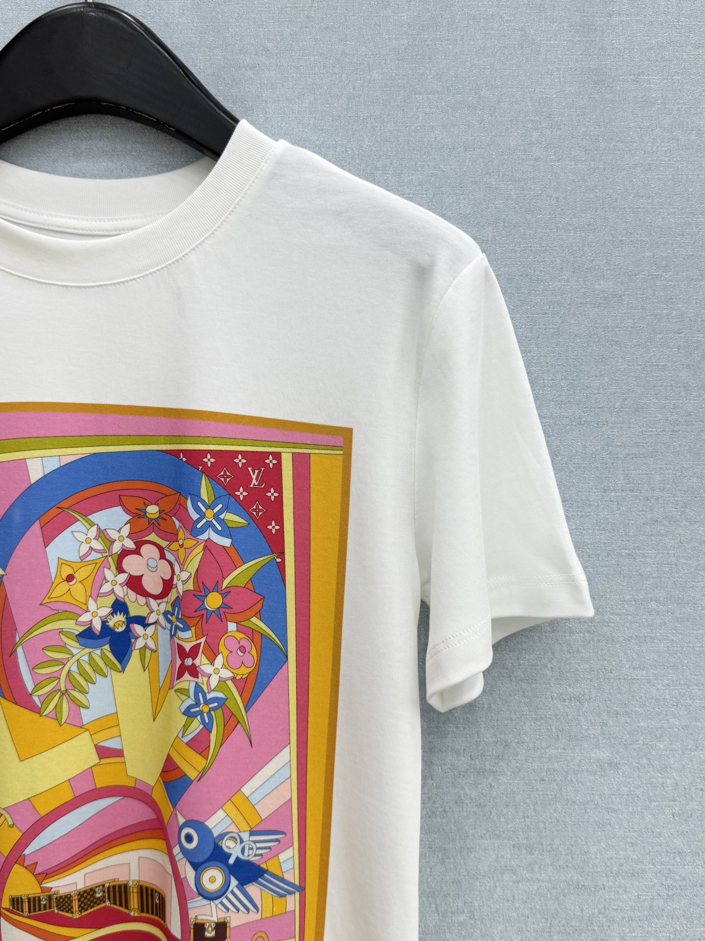 🛒𝐍𝐄𝐖 · 𝟐𝟎𝟐6/爆款现货【春夏上新】 Lv*｜2026新款印花T恤高订面料，百搭版型  ，上身的