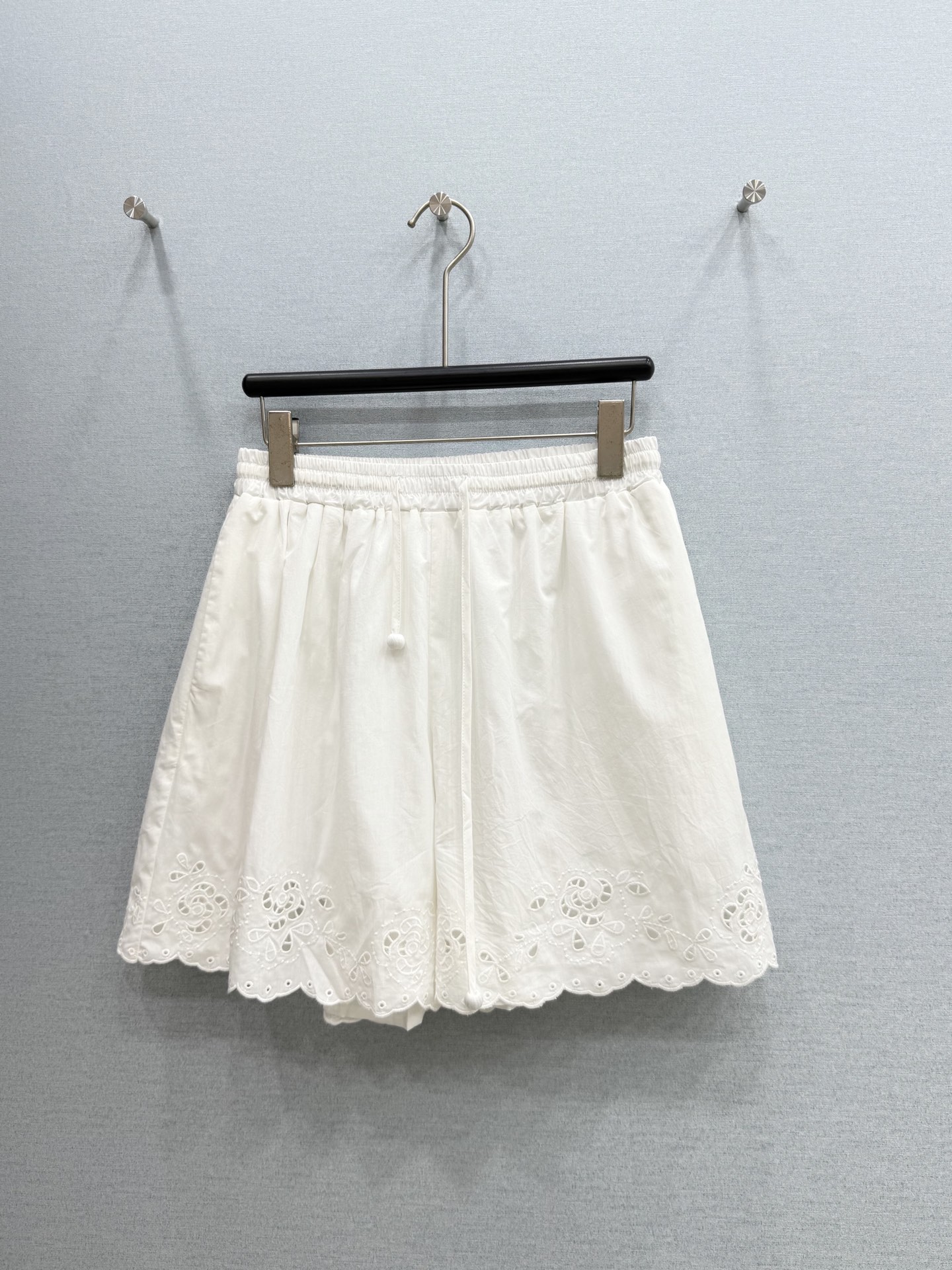 🛒𝐍𝐄𝐖 · 𝟐𝟎𝟐6/爆款现货原单品质  小众*｜2026新品镂空水溶刺绣短裤 系列款精致版型，高端设