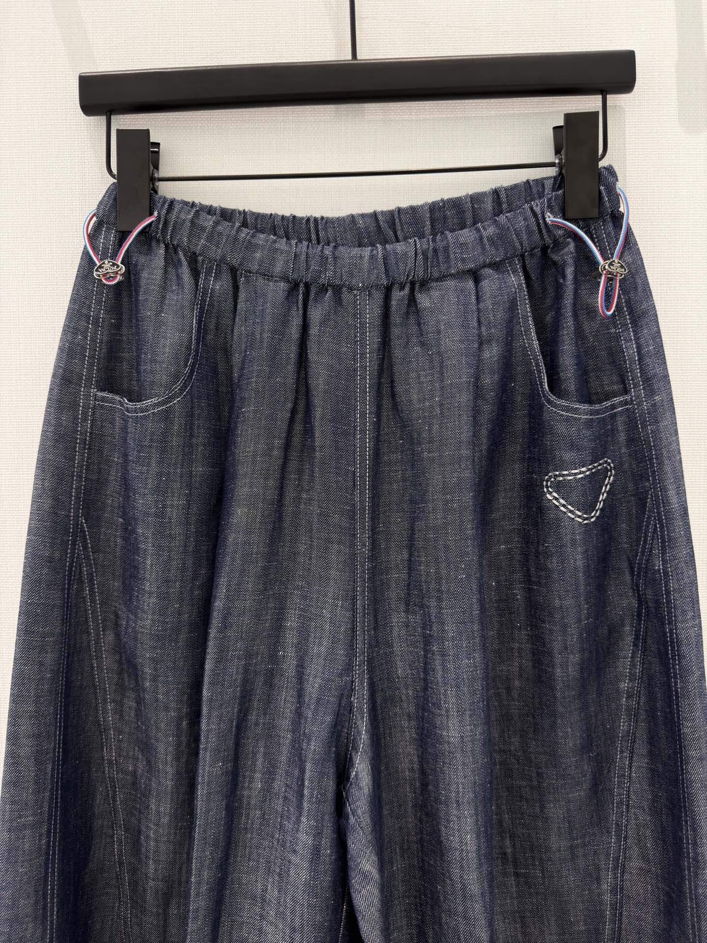 🛒𝐍𝐄𝐖 · 𝟐𝟎𝟐6/爆款现货原单品质  小众*｜2026新品天丝亚麻抽绳休闲裤常规设计  经典图文 