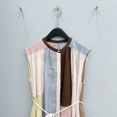 🛒𝐍𝐄𝐖 · 𝟐𝟎𝟐6/爆款现货原单品质 小众*|2026新品荷叶边拼色圆领无袖连衣裙 【带内衬吊带裙 🛒𝐍𝐄𝐖 · 𝟐𝟎𝟐6/爆款现货原单品质 小众*|2026新品荷叶边拼色圆领无袖连衣裙 【带内衬吊带裙