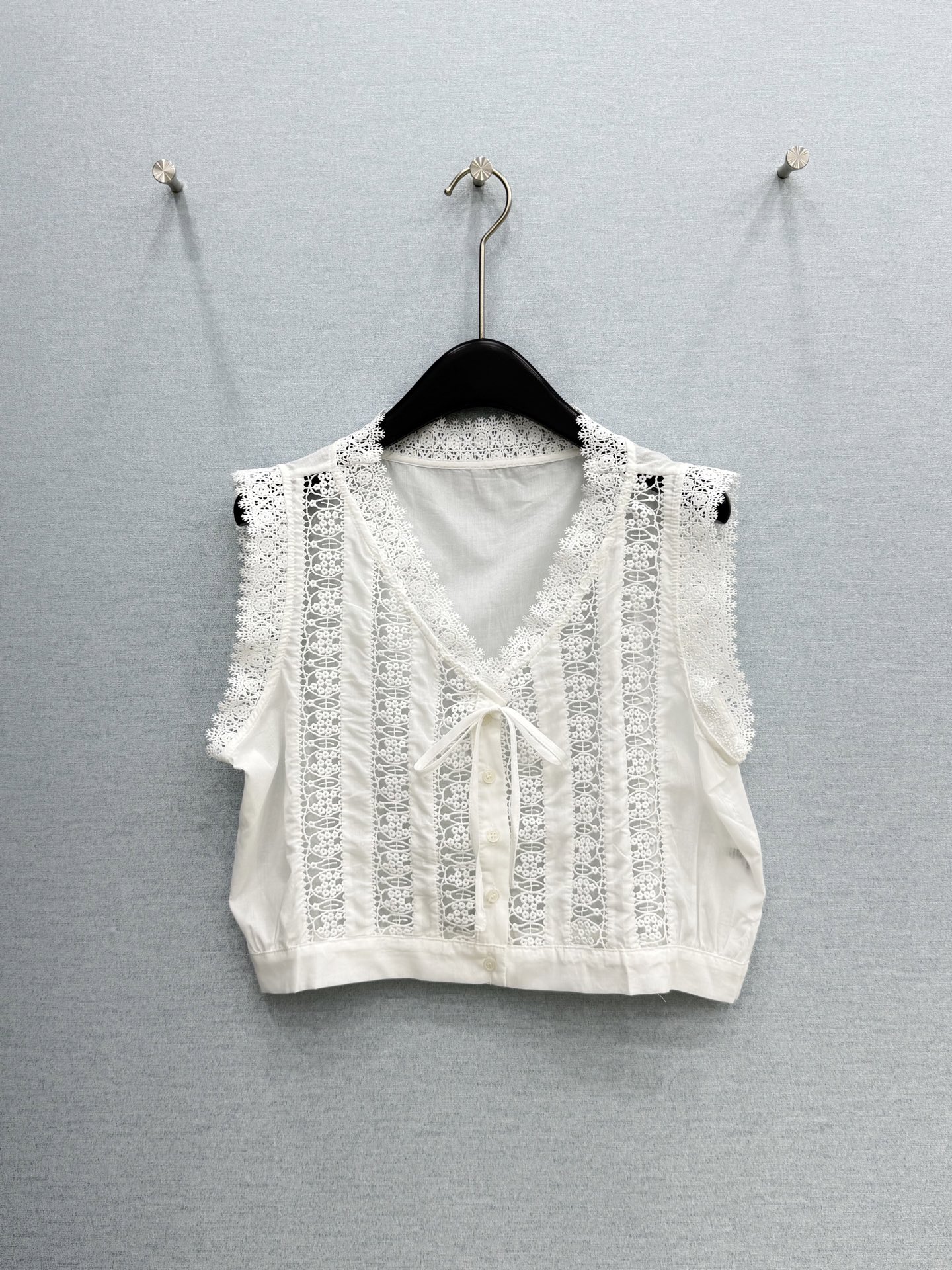 🛒𝐍𝐄𝐖 · 𝟐𝟎𝟐6/爆款现货原单品质  小众｜26经典花边水溶刺绣短袖衬衫老钱风极致穿搭最新系列单品