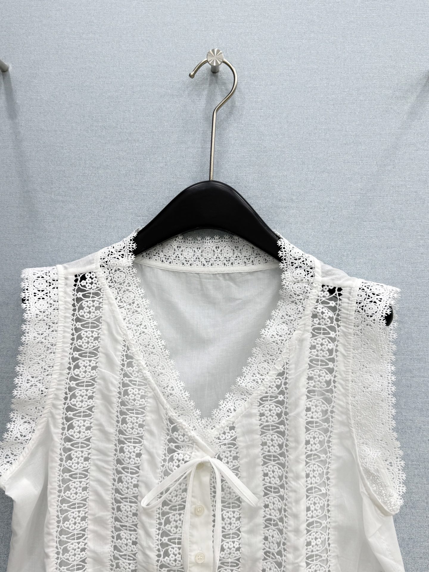 🛒𝐍𝐄𝐖 · 𝟐𝟎𝟐6/爆款现货原单品质  小众｜26经典花边水溶刺绣短袖衬衫老钱风极致穿搭最新系列单品