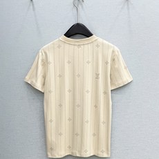 🛒𝐍𝐄𝐖 · 𝟐𝟎𝟐6/爆款现货【春夏上新】 Lv*|2026新款印花T恤高订面料,百搭版型 ,上身的 🛒𝐍𝐄𝐖 · 𝟐𝟎𝟐6/爆款现货【春夏上新】 Lv*|2026新款印花T恤高订面料,百搭版型 ,上身的