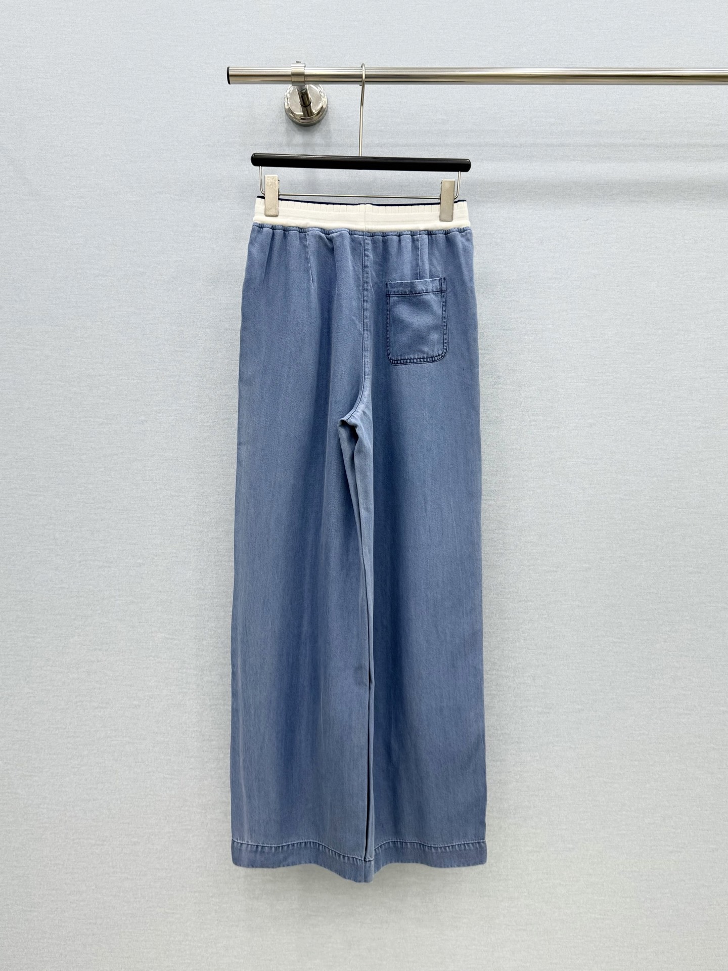 🛒𝐍𝐄𝐖 · 𝟐𝟎𝟐6/爆款现货原单品质 Ale*|26新款抽绳天丝牛仔裤阔腿版型 包容性极好 撞色腰头 🛒𝐍𝐄𝐖 · 𝟐𝟎𝟐6/爆款现货原单品质 Ale*|26新款抽绳天丝牛仔裤阔腿版型 包容性极好 撞色腰头