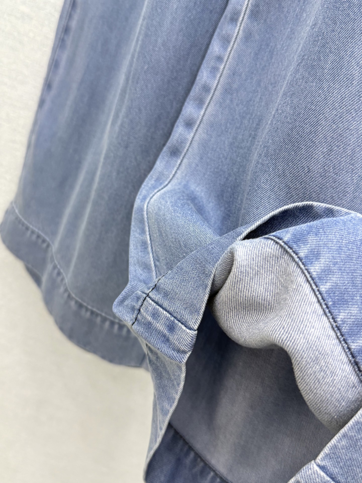🛒𝐍𝐄𝐖 · 𝟐𝟎𝟐6/爆款现货原单品质 Ale*|26新款抽绳天丝牛仔裤阔腿版型 包容性极好 撞色腰头 🛒𝐍𝐄𝐖 · 𝟐𝟎𝟐6/爆款现货原单品质 Ale*|26新款抽绳天丝牛仔裤阔腿版型 包容性极好 撞色腰头