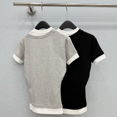 🛒𝐍𝐄𝐖 · 𝟐𝟎𝟐6/爆款现货【原版定制】Ann* |2026新品专柜圆领假两件撞色𝑇𝑒𝑒定制YB材质 🛒𝐍𝐄𝐖 · 𝟐𝟎𝟐6/爆款现货【原版定制】Ann* |2026新品专柜圆领假两件撞色𝑇𝑒𝑒定制YB材质