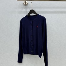 🛒𝐍𝐄𝐖 · 𝟐𝟎𝟐6/爆款现货【原版定制】Ral*拉夫 |2026新品专柜圆领极简弹力刺绣针织开衫 系 🛒𝐍𝐄𝐖 · 𝟐𝟎𝟐6/爆款现货【原版定制】Ral*拉夫 |2026新品专柜圆领极简弹力刺绣针织开衫 系