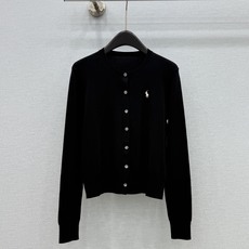 🛒𝐍𝐄𝐖 · 𝟐𝟎𝟐6/爆款现货【原版定制】Ral*拉夫 |2026新品专柜圆领极简弹力刺绣针织开衫 系 🛒𝐍𝐄𝐖 · 𝟐𝟎𝟐6/爆款现货【原版定制】Ral*拉夫 |2026新品专柜圆领极简弹力刺绣针织开衫 系