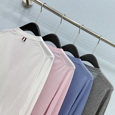 🛒𝐍𝐄𝐖 · 𝟐𝟎𝟐6/爆款现货【原版定制】Tb |2026新品专柜圆领经典弹力针织开衫 系列款定制YB 🛒𝐍𝐄𝐖 · 𝟐𝟎𝟐6/爆款现货【原版定制】Tb |2026新品专柜圆领经典弹力针织开衫 系列款定制YB